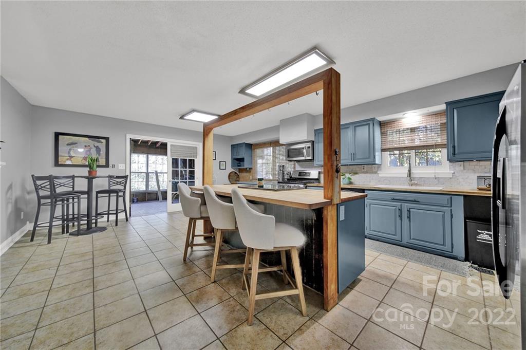 Tega Cay - Residential