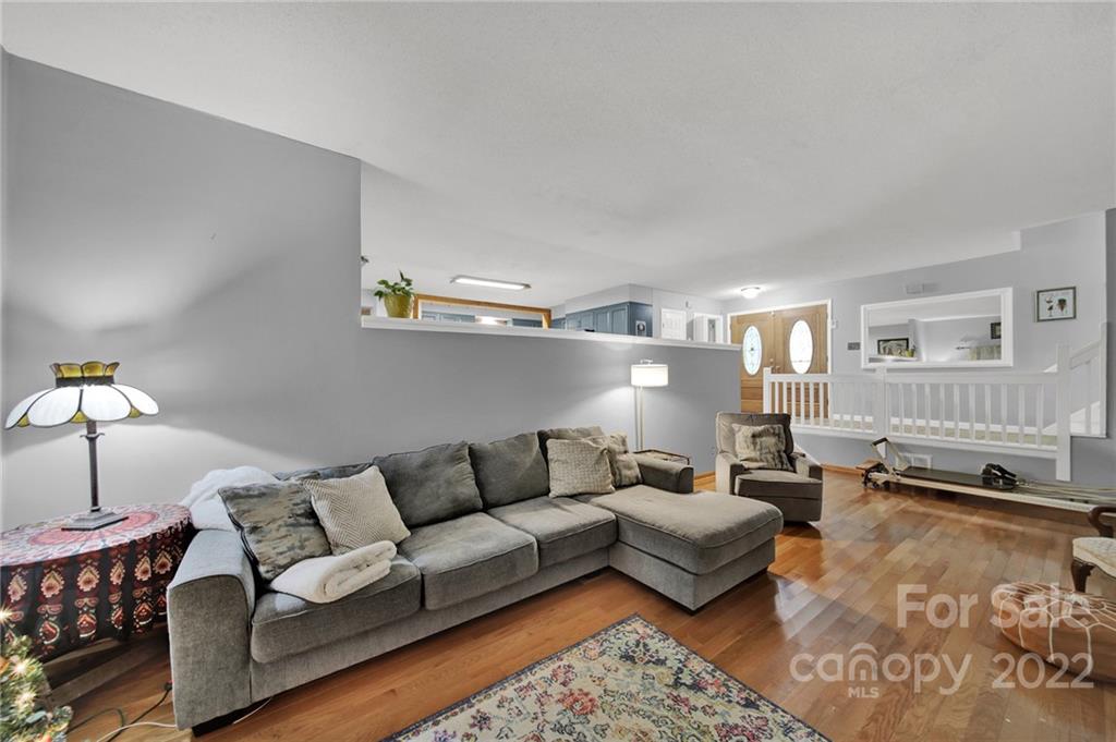Tega Cay - Residential