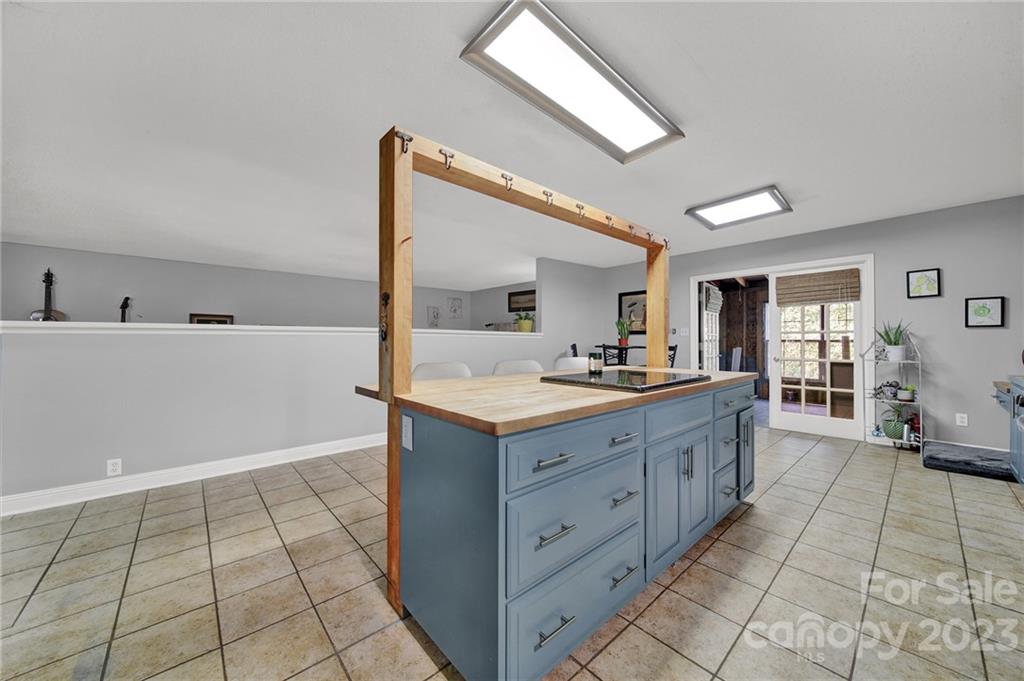 Tega Cay - Residential