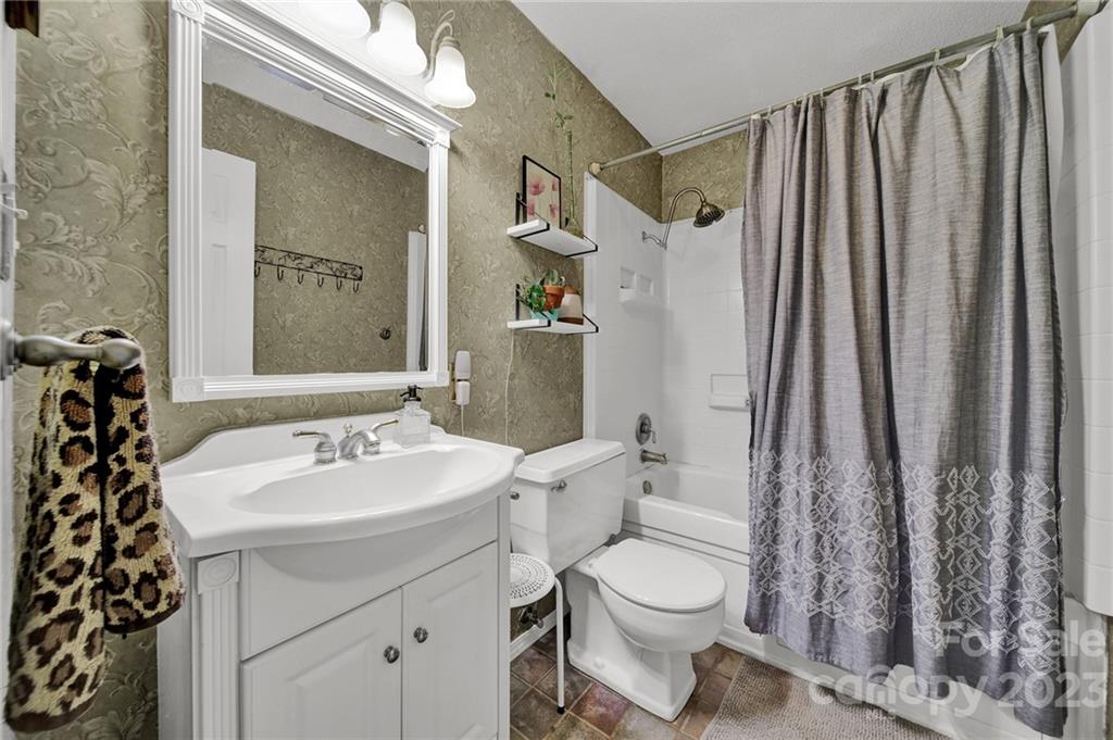 Tega Cay - Residential