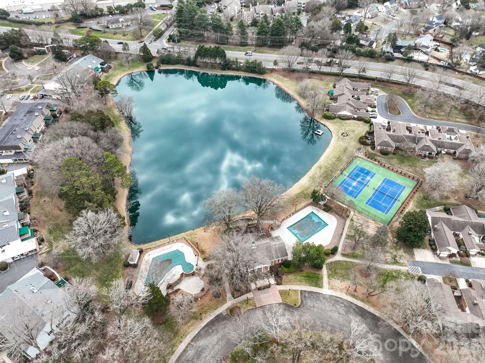 Quail Hollow East - Residential