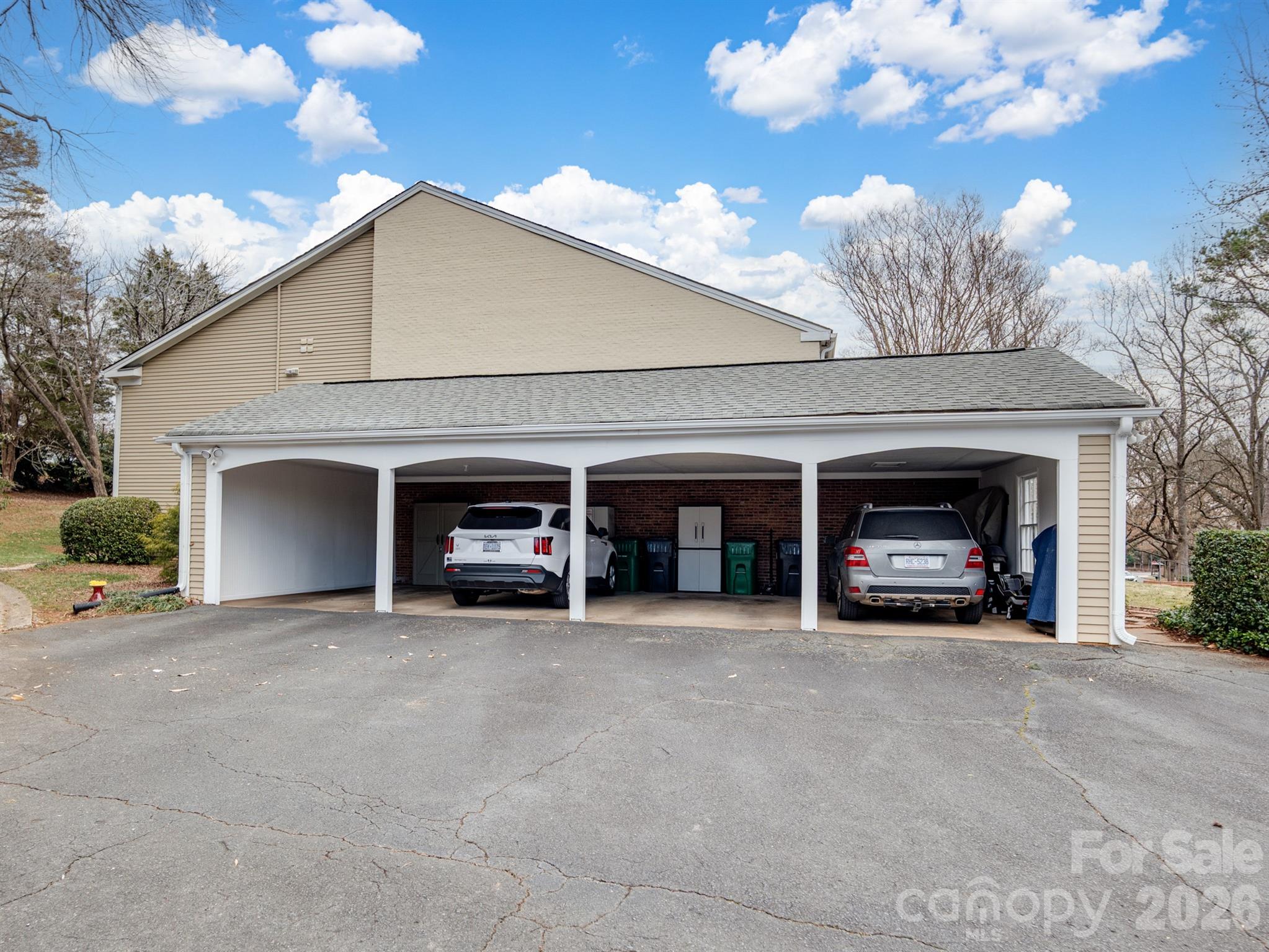 Quail Hollow East - Residential