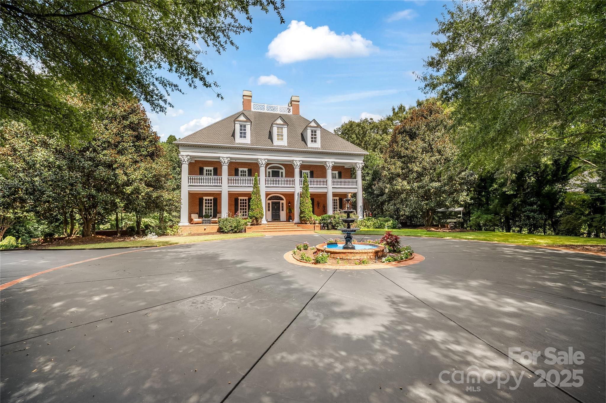 Country Club Estates - Residential