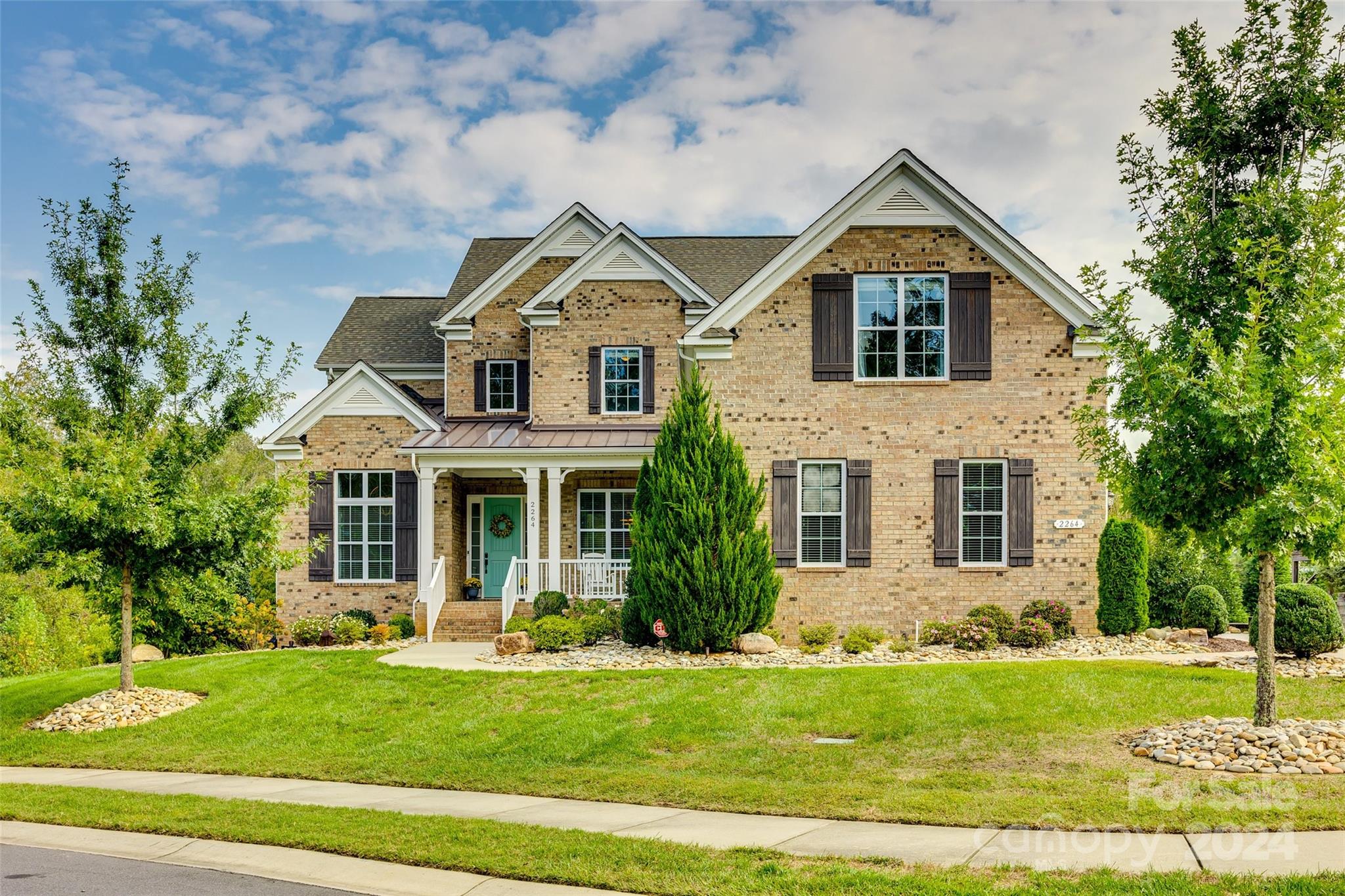 Gorgeous, luxury custom home located on premium cul-de-sac lot in the estate section of desirable Habersham.
Enter a 2 story foyer with gleaming hardwoods flowing throughout the main level and an open floor plan showcasing the formal dining & living rooms. Fabulous gourmet chef’s kitchen w/oversized island, Monogram appliances & custom cabinets that reach the 10’ ceilings. Guest suite w/ private bath on main. Upstairs the primary suite is large w/custom closet & spa-like bathroom. 3 additional bedrooms upstairs, 2 share a Jack-n-Jill bath. Oversized bonus room with shelving and flex space with built in desks and tree bookshelf. Walk-out basement perfect for media, workout, bar. Spacious guest suite and oversized storage complete the lower level. Screened-in porch overlooking natural, wooded area provides a serene oasis. Custom landscaping and outdoor privacy with room for a pool. Habersham offers pond, trails, pool & clubhouse w/close proximity to shopping, dining & entertainment.