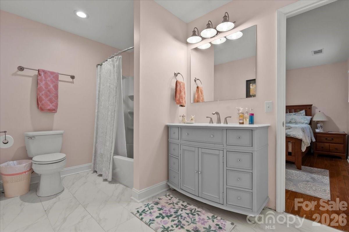 Country Club Acres - Residential