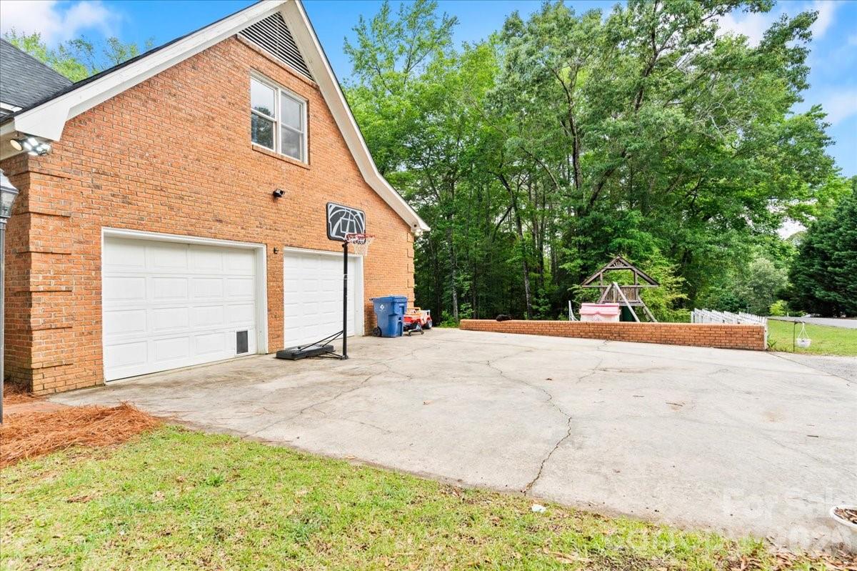 Country Club Acres - Residential