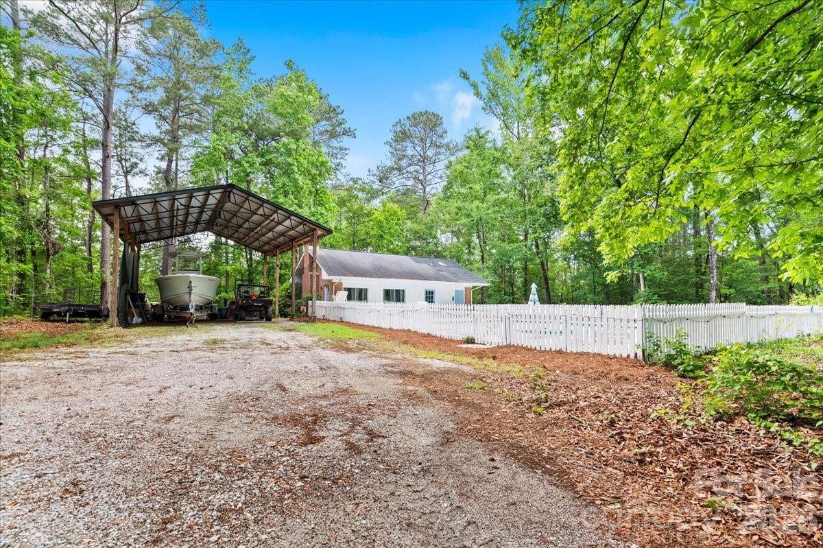 Country Club Acres - Residential