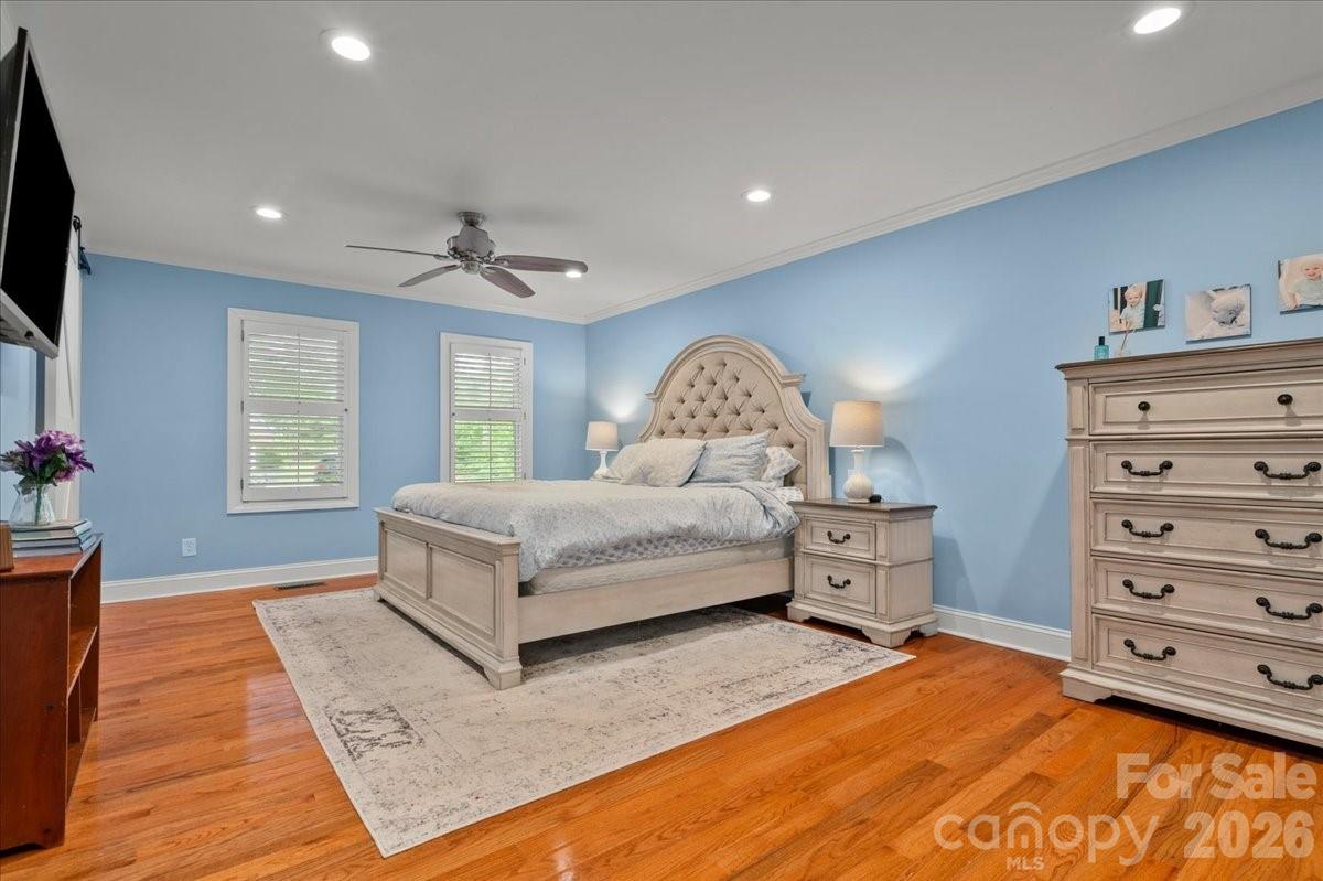 Country Club Acres - Residential
