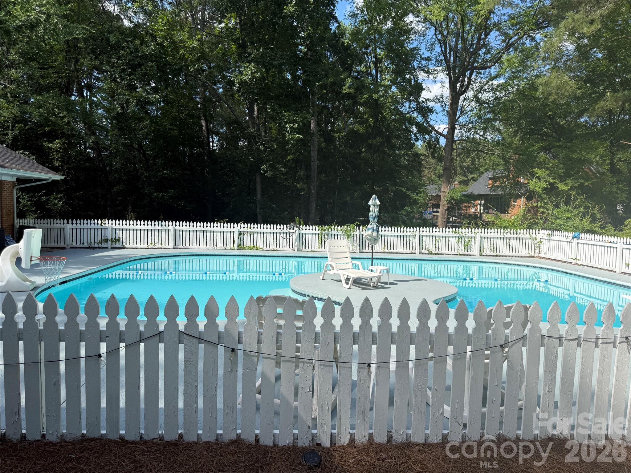 Country Club Acres - Residential