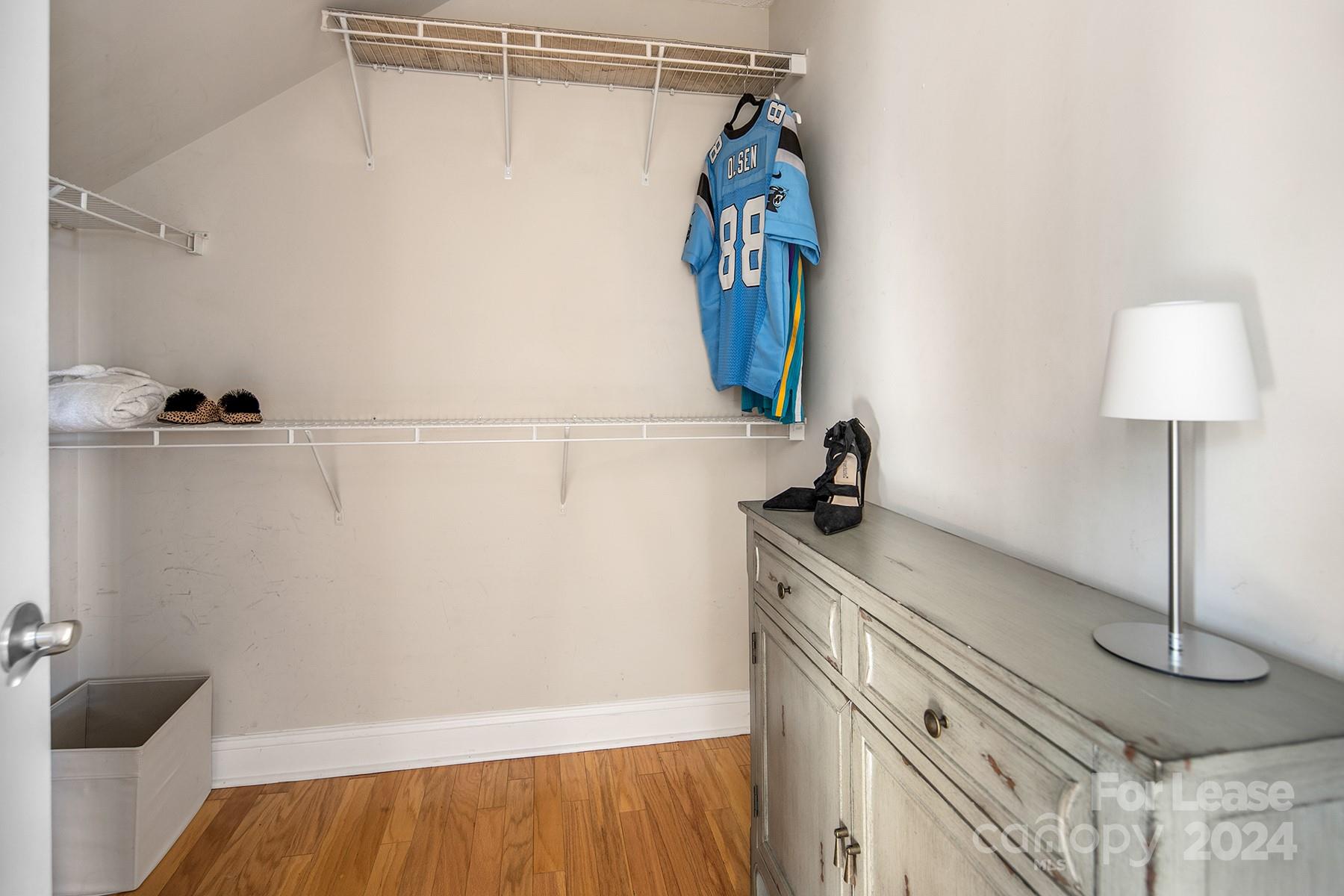 Fifth And Poplar - Residential Lease
