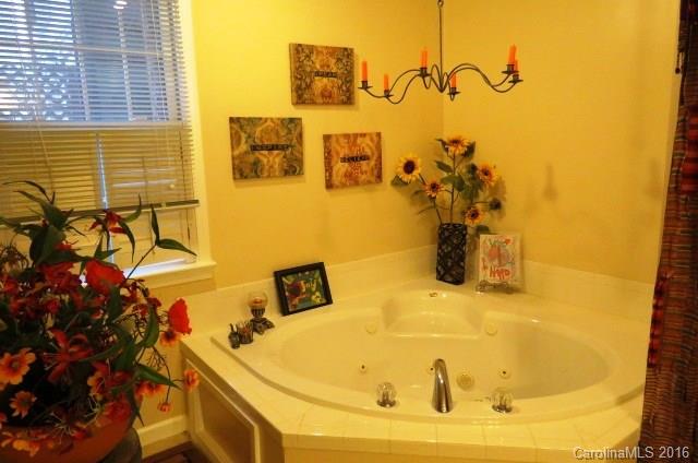 Tega Cay - Residential