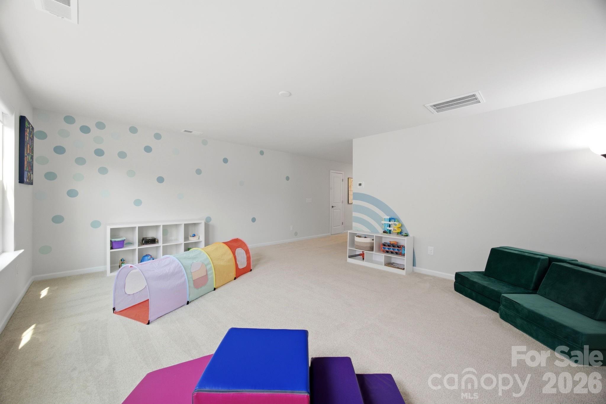 Elizabeth - Residential