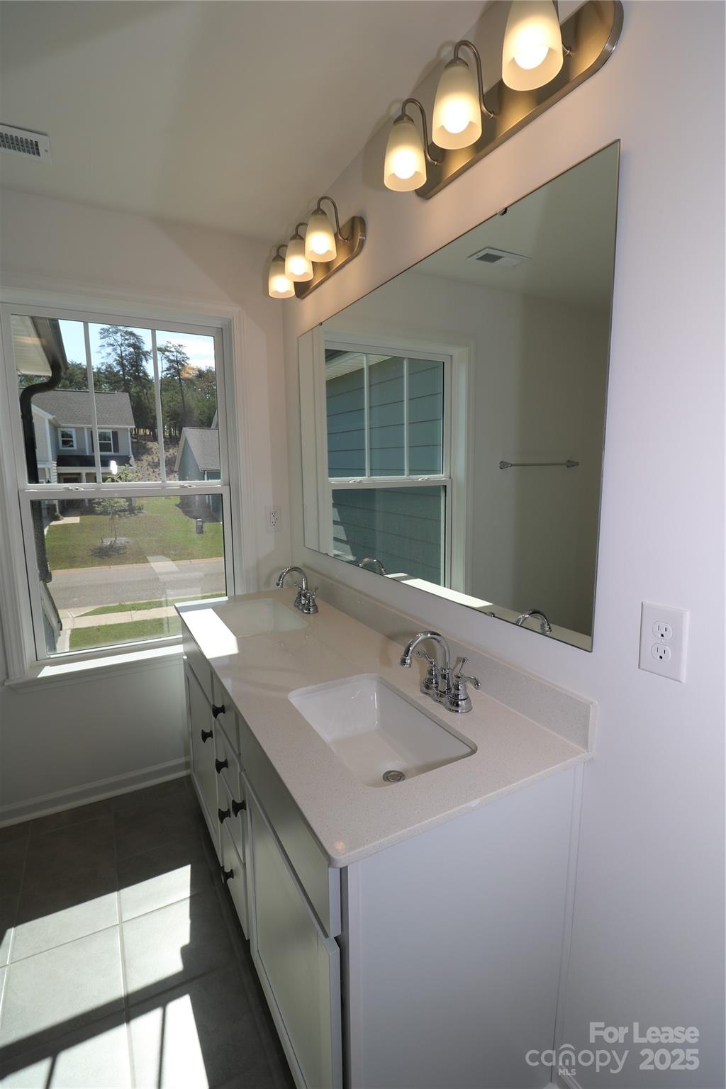 Edgewater - Residential Lease