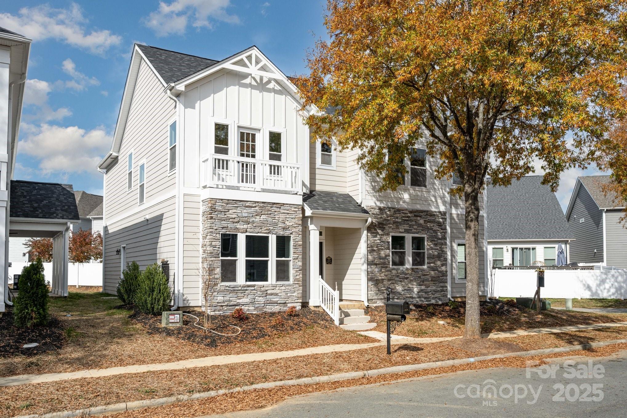 Beautiful new construction Charleston-style home located in the sought-after Bonterra community of Indian Trail! This stunning 4-bedroom, 3.5-bath home with a two-car garage offers a bright and functional layout with modern finishes throughout. The kitchen features granite countertops, stainless steel appliances, and plenty of cabinet space. A convenient flex room or office is located just off the kitchen—ideal for remote work or study.
The family room features an elegant electric fireplace that adds warmth and ambiance, creating the perfect space for relaxing or entertaining. The upper-level primary suite includes a walk-in closet with wooden shelves and a luxurious bath with dual vanities and soaker tub. You’ll also find three additional bedrooms—each equipped with ceiling fans for added comfort—along with two more full baths and a laundry closet on the second floor.
Enjoy outdoor living on the back patio. Bonterra offers resort-style amenities including a clubhouse, pool, tennis courts, and walking trails. Conveniently located near shopping, dining, and major highways, with access to top-rated schools.
This move-in ready home combines timeless style with modern comfort—don’t miss your chance to make it yours! 1-year 3rd party home warranty included and refrigerator conveys.