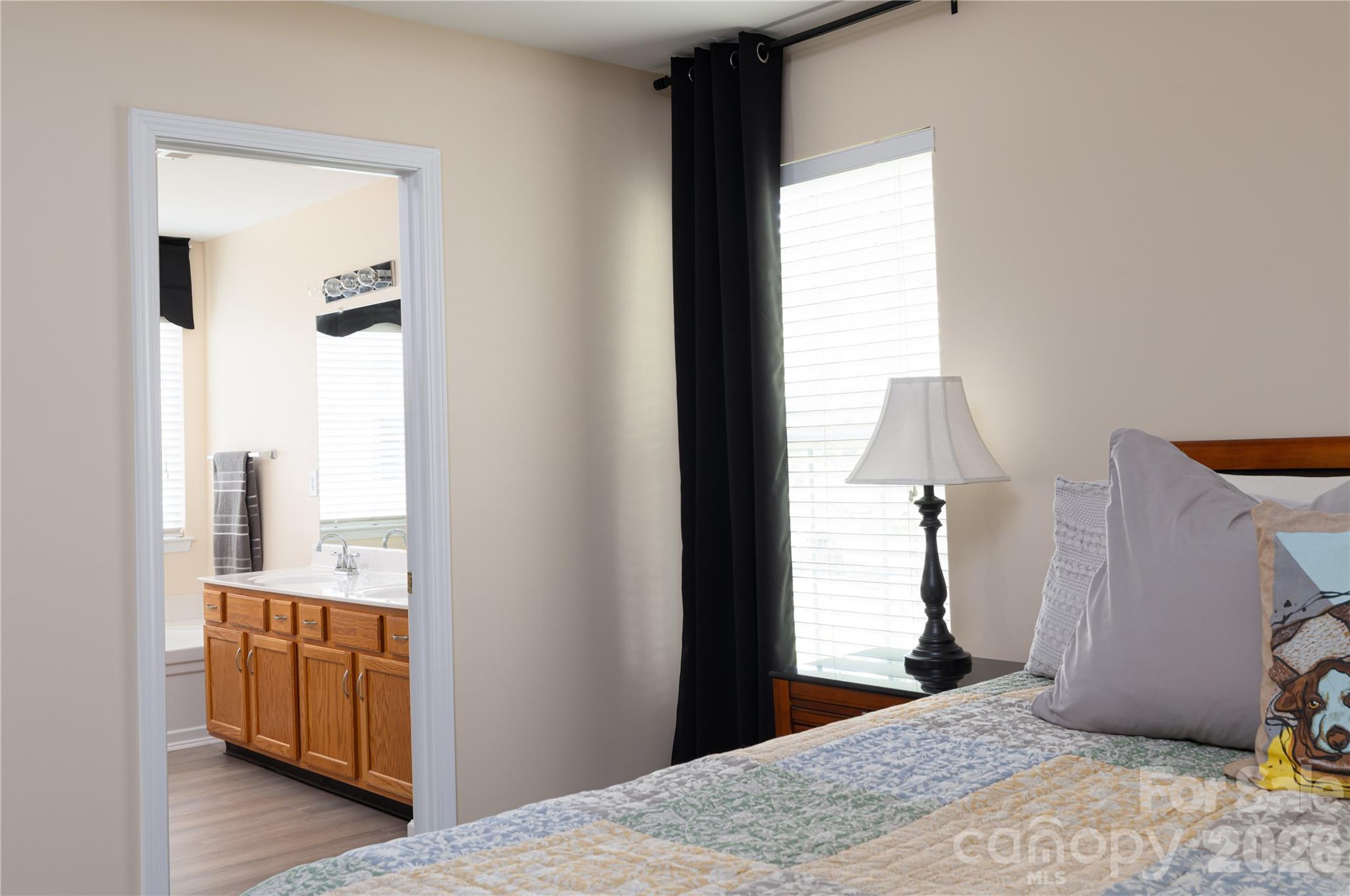 Hunter Oaks - Residential