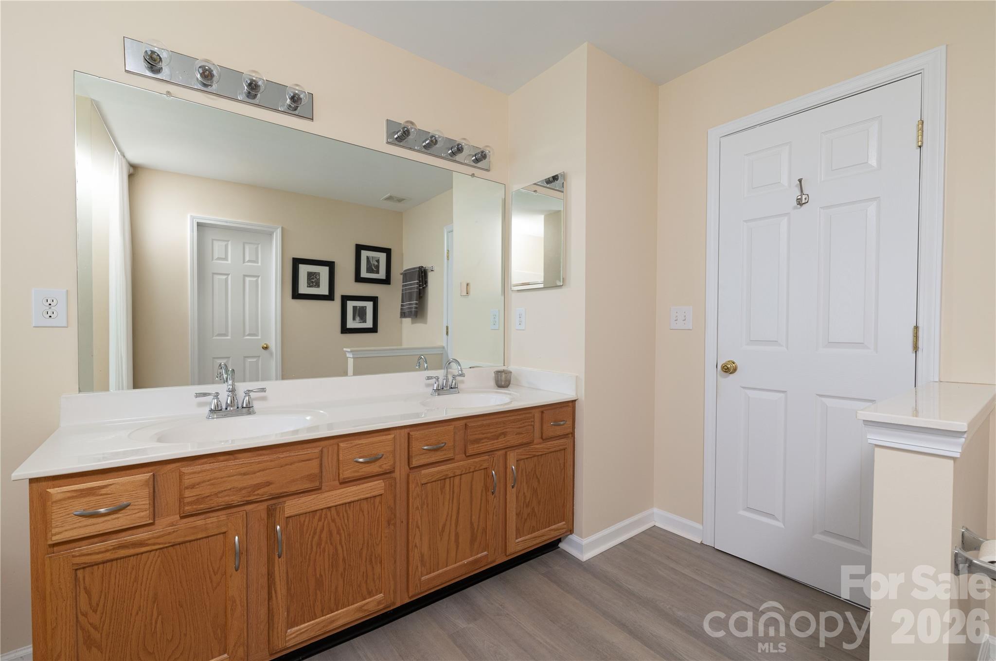 Hunter Oaks - Residential