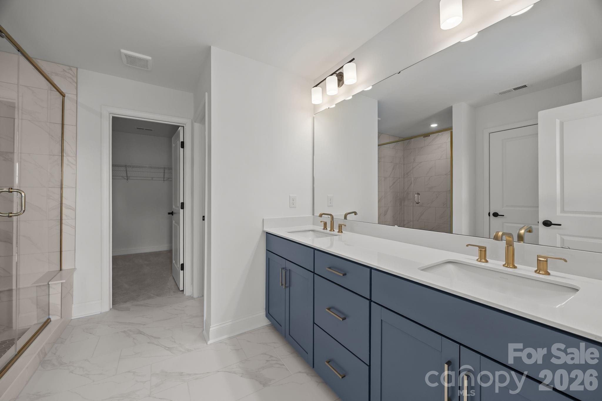 Lakeside Glen - Residential