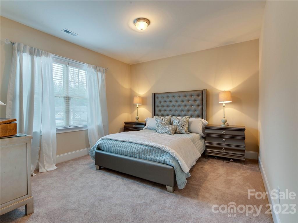 The Retreat At Sunset Ridge - Residential