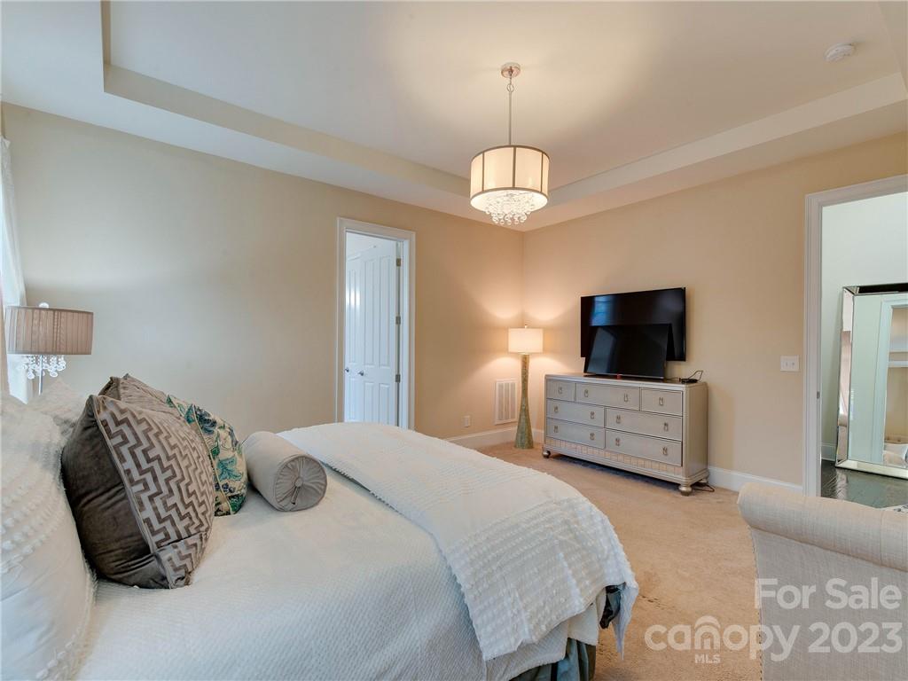 The Retreat At Sunset Ridge - Residential