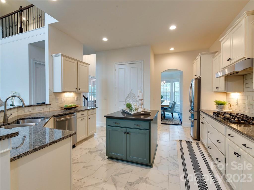 The Retreat At Sunset Ridge - Residential