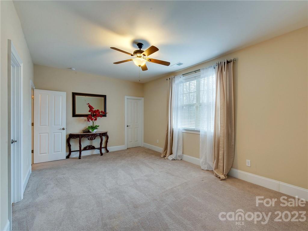 The Retreat At Sunset Ridge - Residential