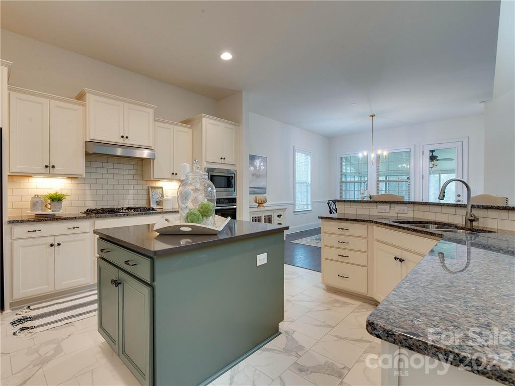 The Retreat At Sunset Ridge - Residential