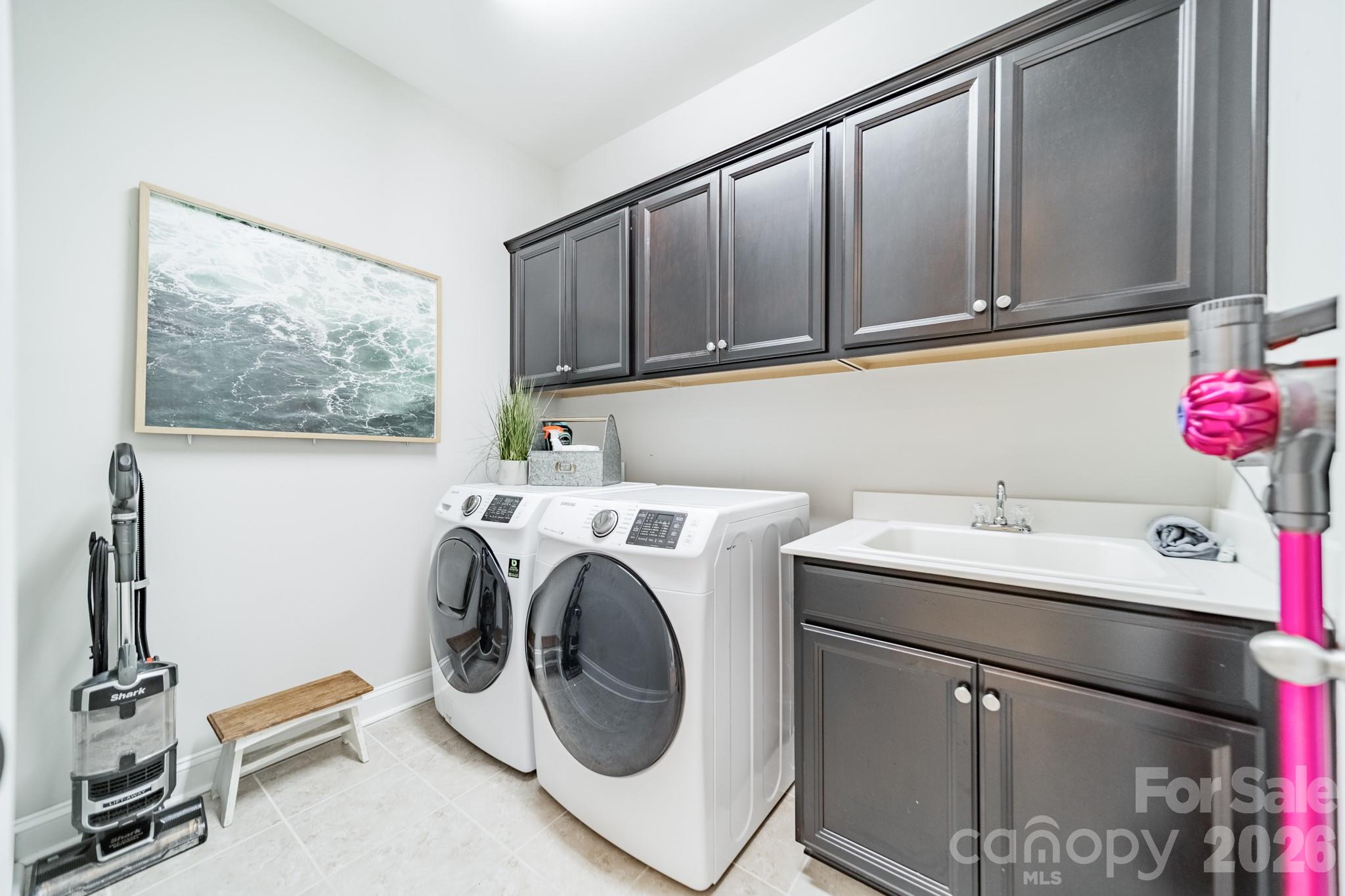 Inverness on Providence - Residential