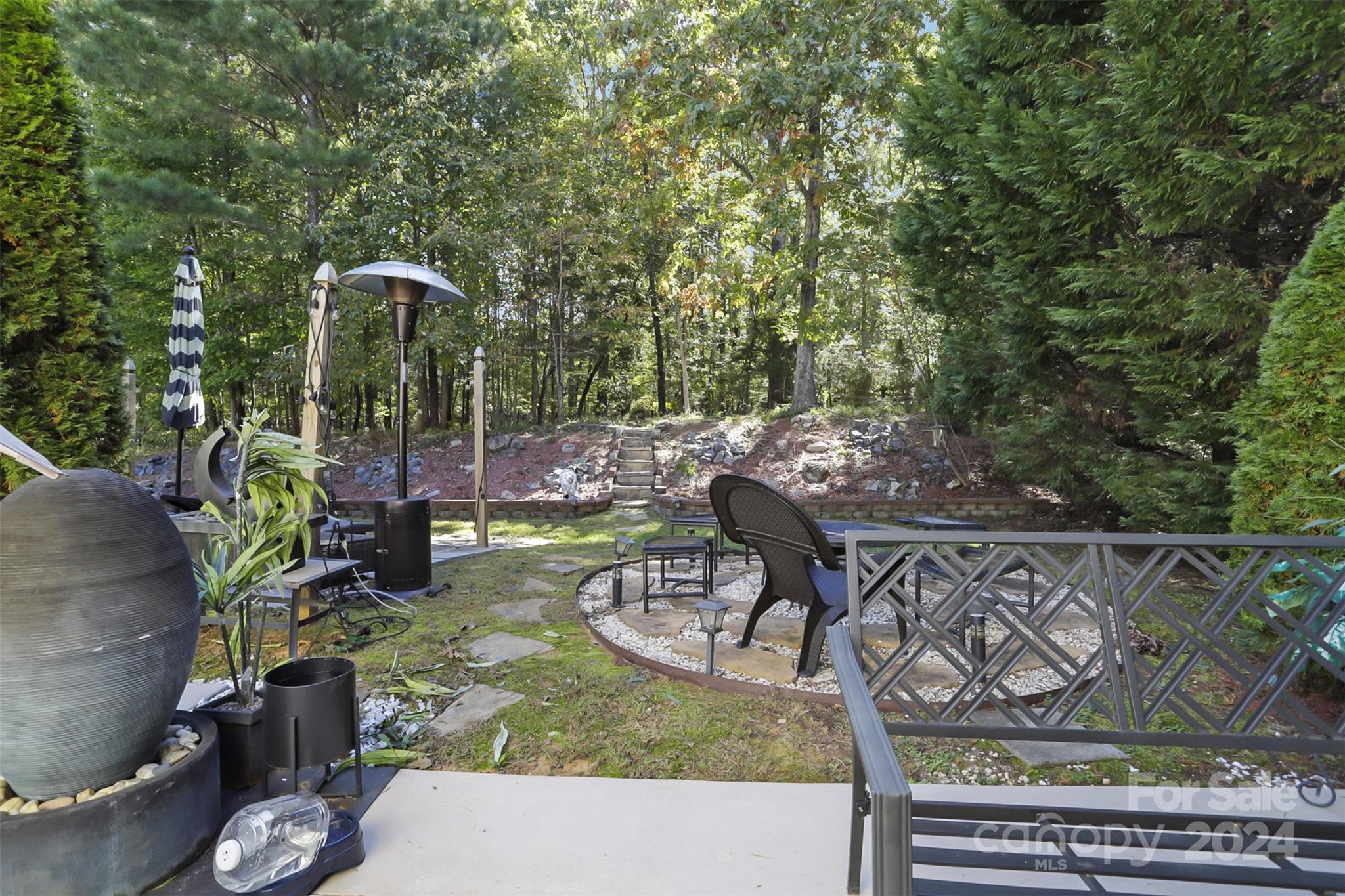 Ridge Pointe - Residential