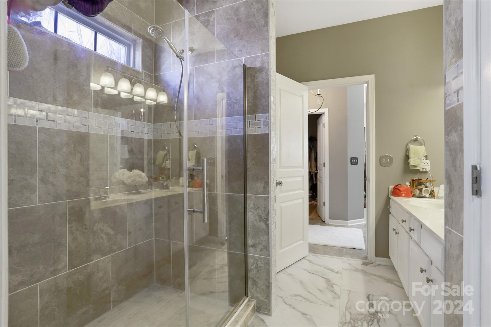 Ridge Pointe - Residential