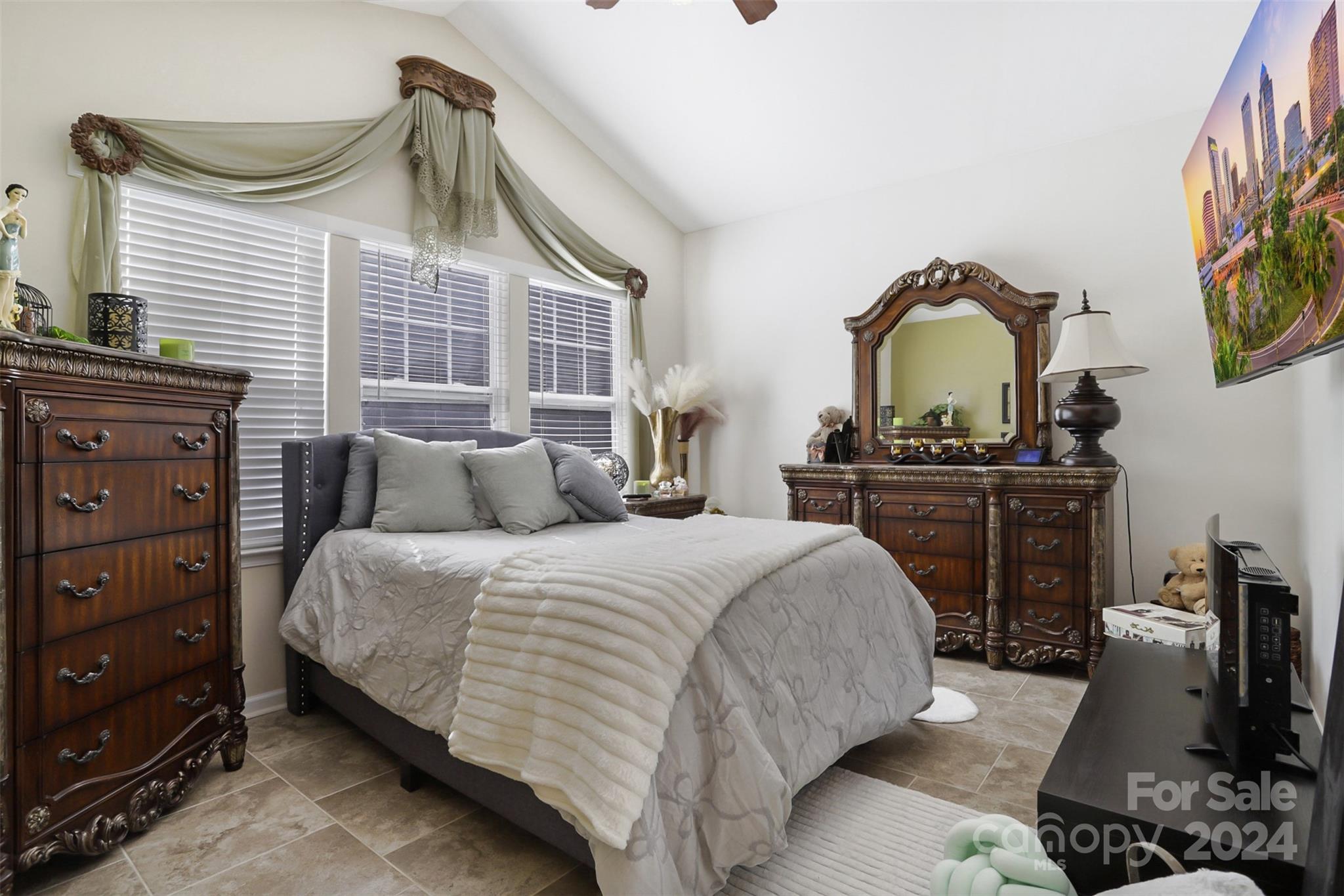 Ridge Pointe - Residential