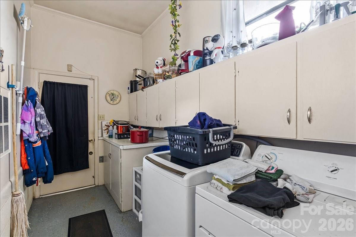 Pine Needles - Residential