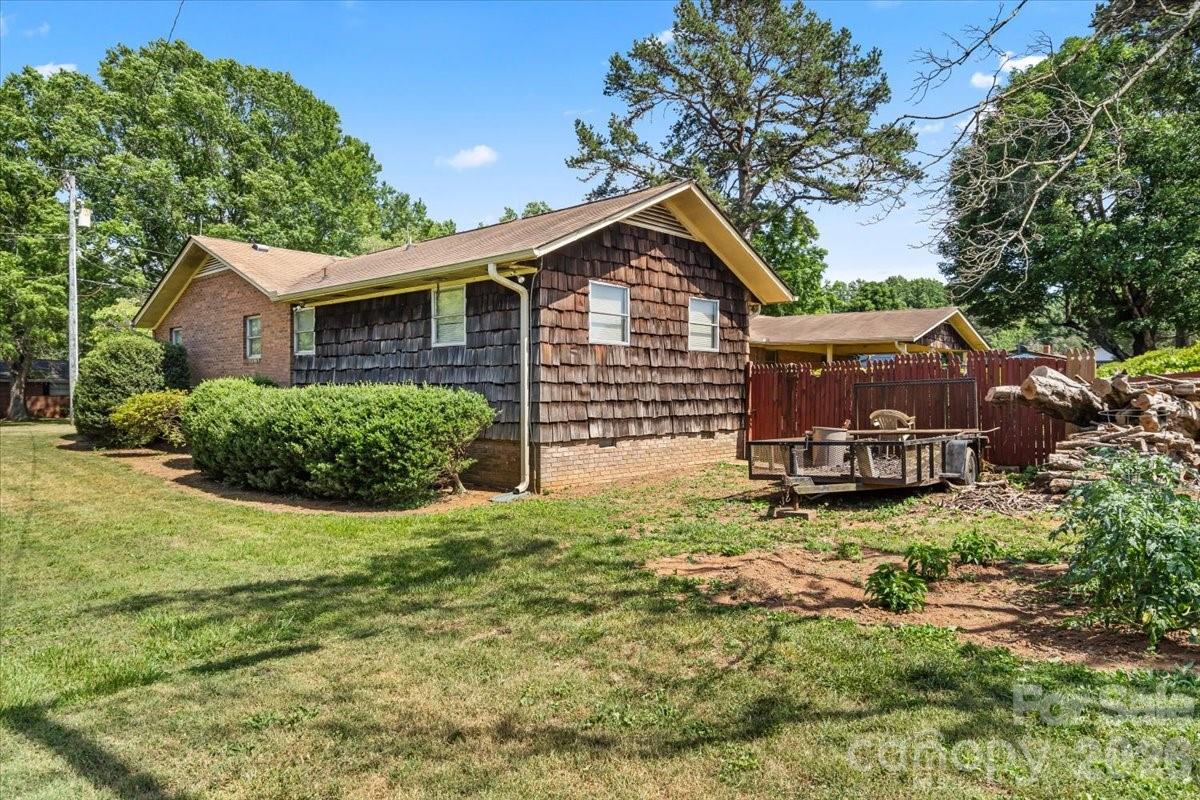 Pine Needles - Residential