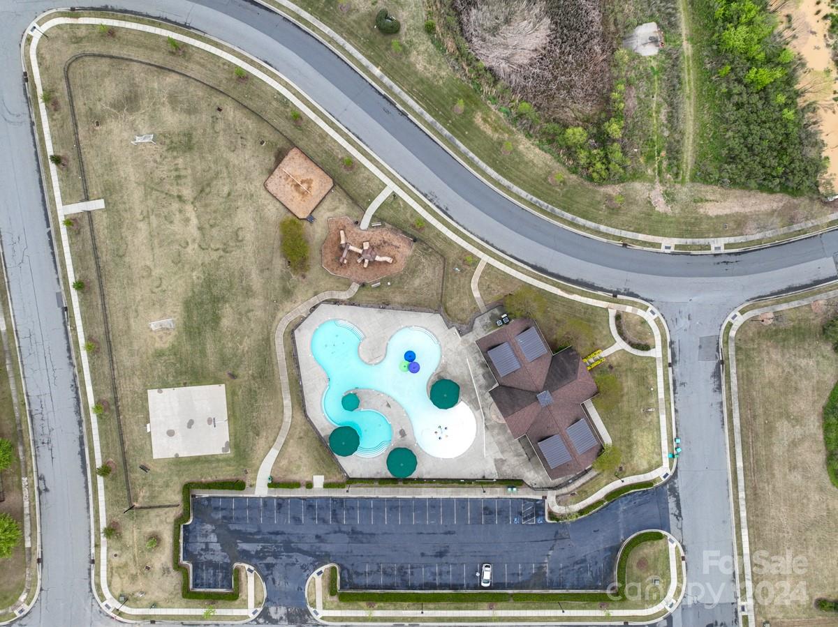 Fieldstone Farm - Residential
