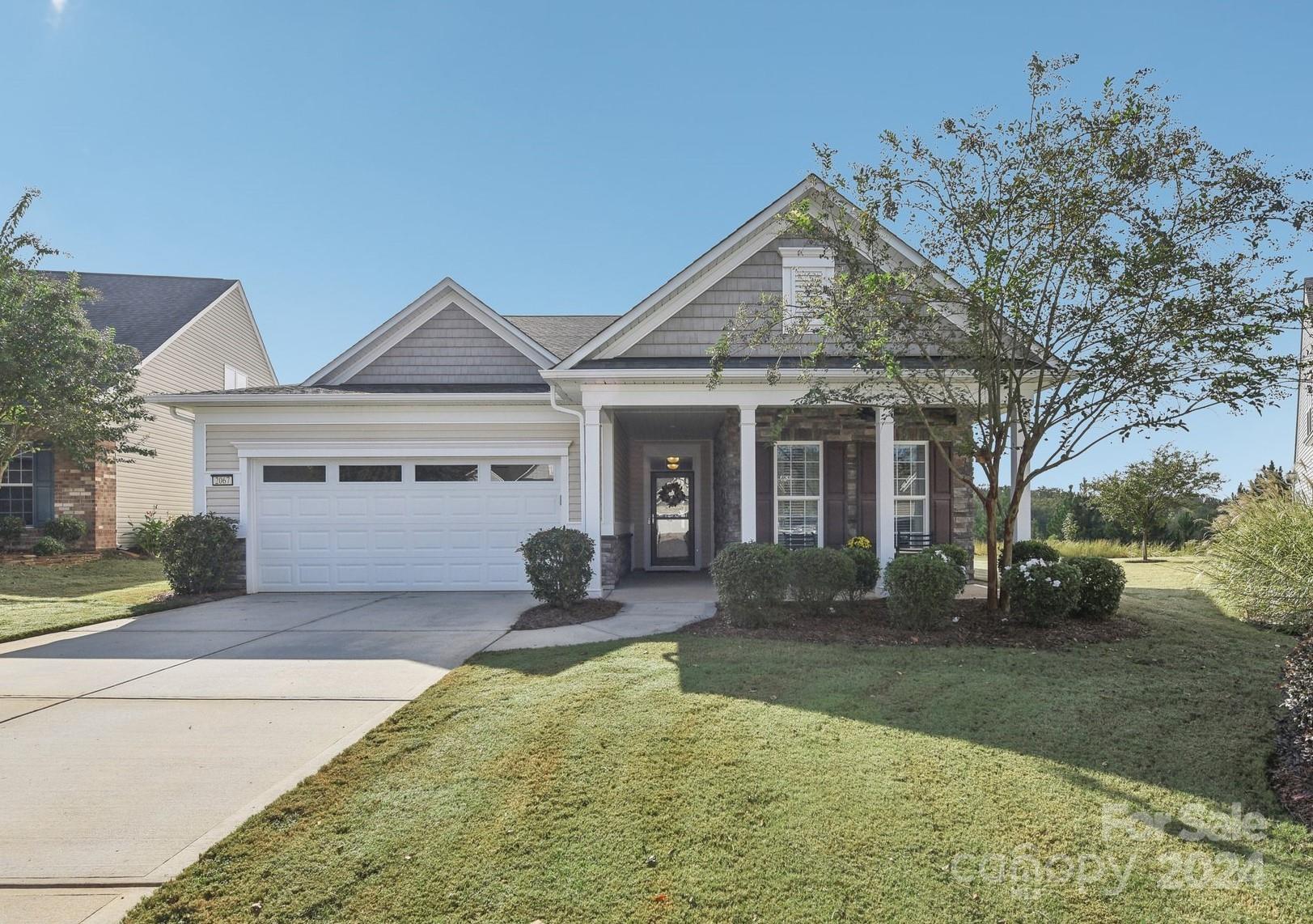 Must-see Tifton Walk loft home on a cul-de-sac lot, offering maximized living space in a 4BD/3BA design! Lots of upgrades including added shelving in the den & loft, a barn door, crown molding throughout, recessed lighting, rear paver patio w/ a built-in gas line, golf cart plug, & much more! The kitchen has SS appliances, a gas range, large island w/ a breakfast bar, granite counters, & a corner pantry w/ Elfa shelving. The open floor plan offers a spacious great room, a bright & cheery sunroom, a den/4th bedroom, a formal living/dining room, & a main-level laundry room w/ added cabinetry. The loft offers a large bonus room (great for hobbies or working out) plus an additional bed & bath. The screened porch and back patio overlooks the private view of the woods- the perfect spot to watch the sunset! 2-car garage w/ epoxy floors. Come be a part of the active-adult lifestyle in Sun City!