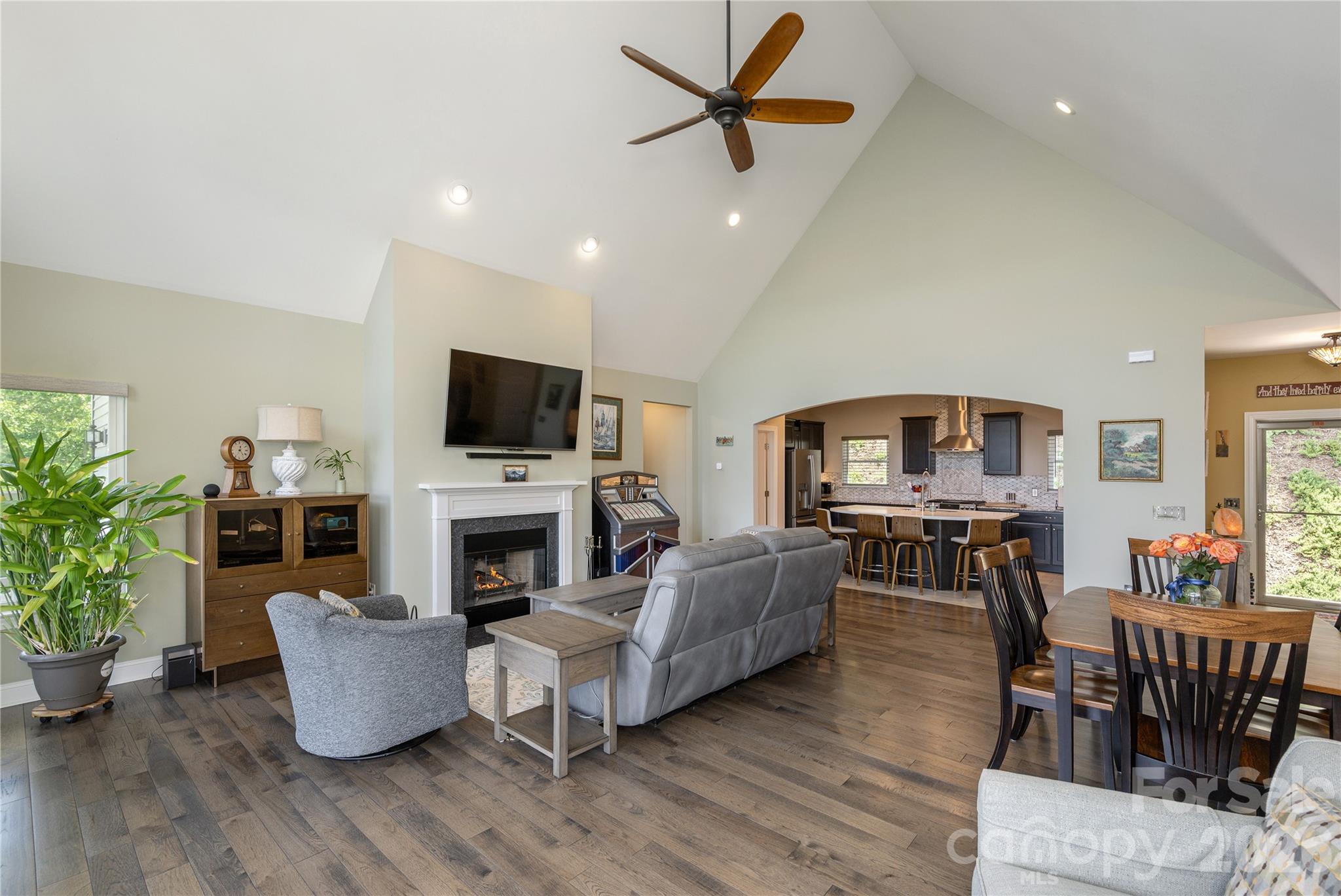 Crystal Heights - Residential