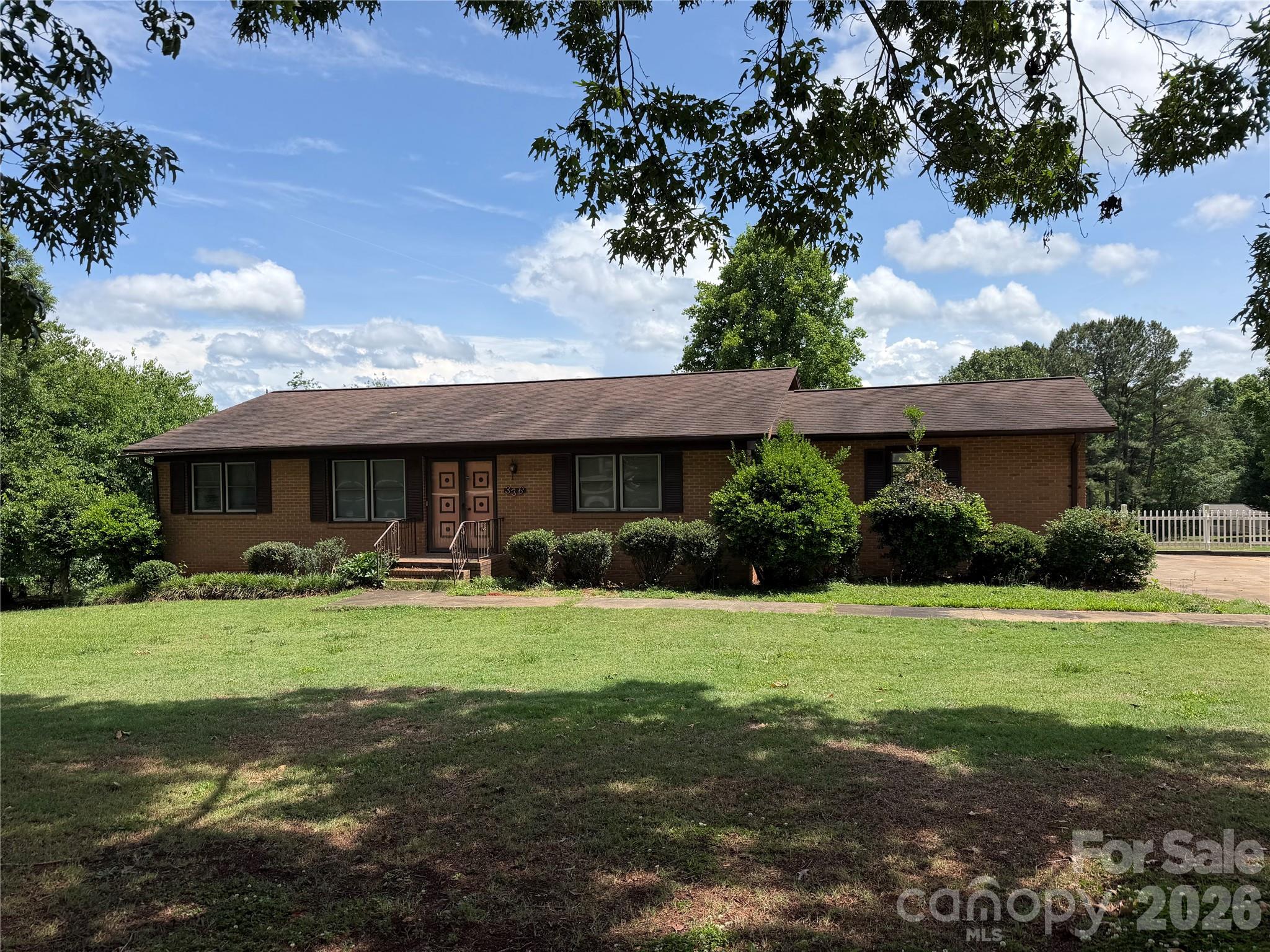 Come check out this Spacious brick home with a full finished basement. Upstairs is 3 bed, 2 bath with a large living room and its own den. Separate living quarters in basement with its own kitchen, half bath and bed with large open living / recreation area. Home is less than 1 hour from Charlotte, 15 minutes from the new Two Kings Casino, Kings mountain national and state park along with much more. Looking for a reasonable offer. Call today.