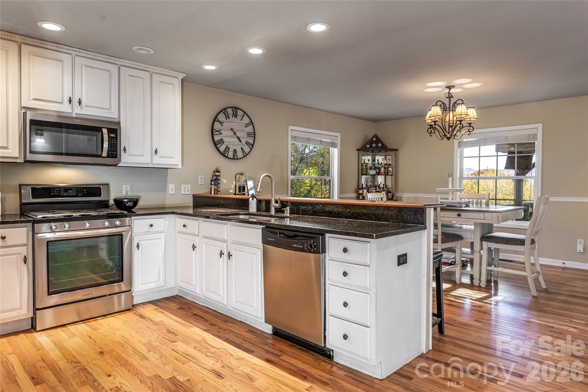 Crestview Pointe - Residential