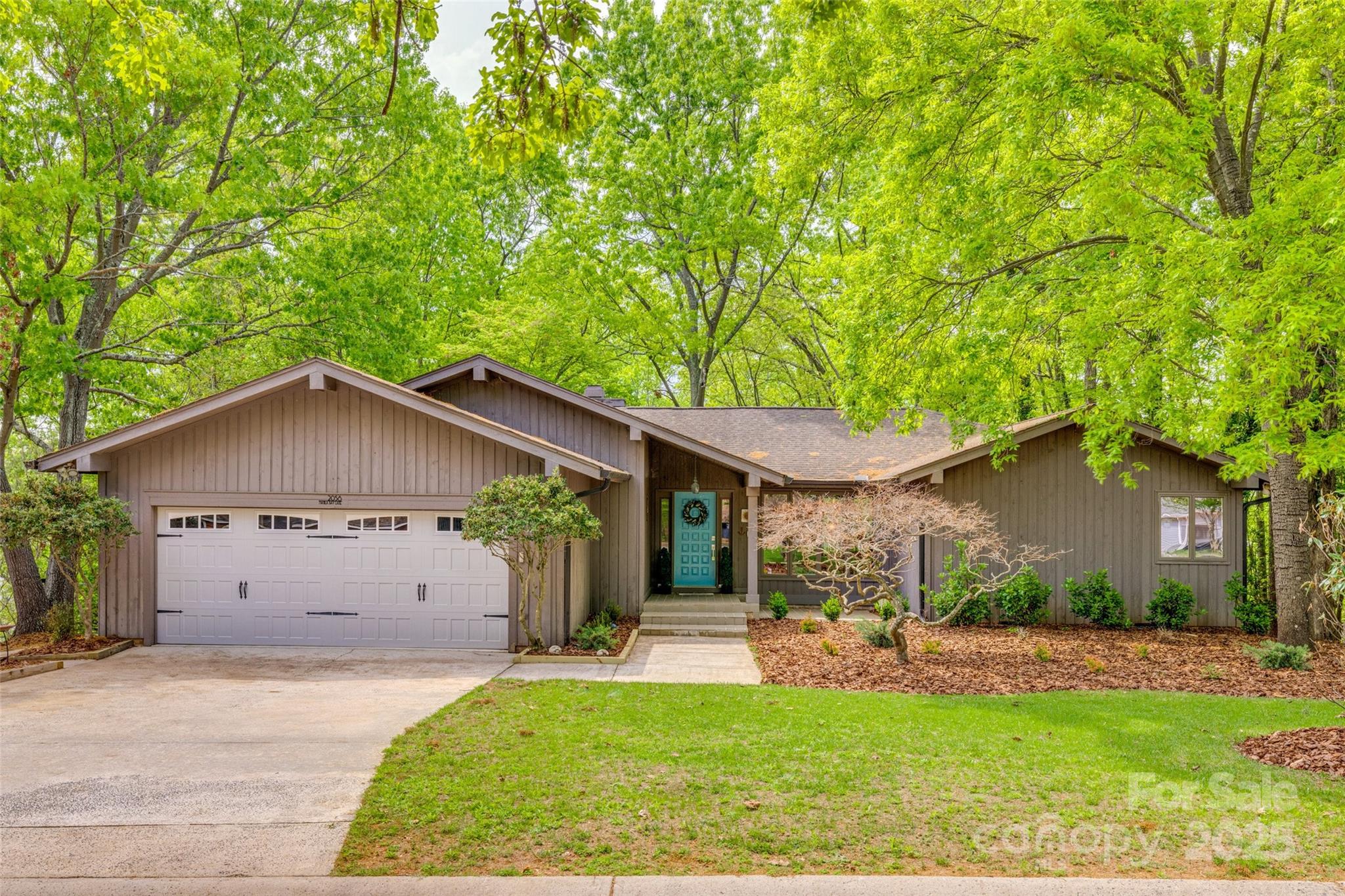 Tega Cay - Residential