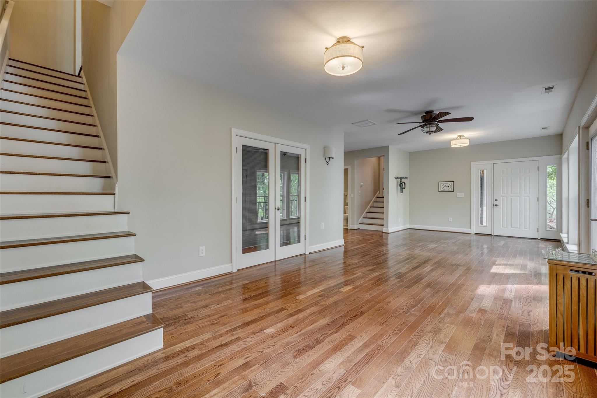 Tega Cay - Residential