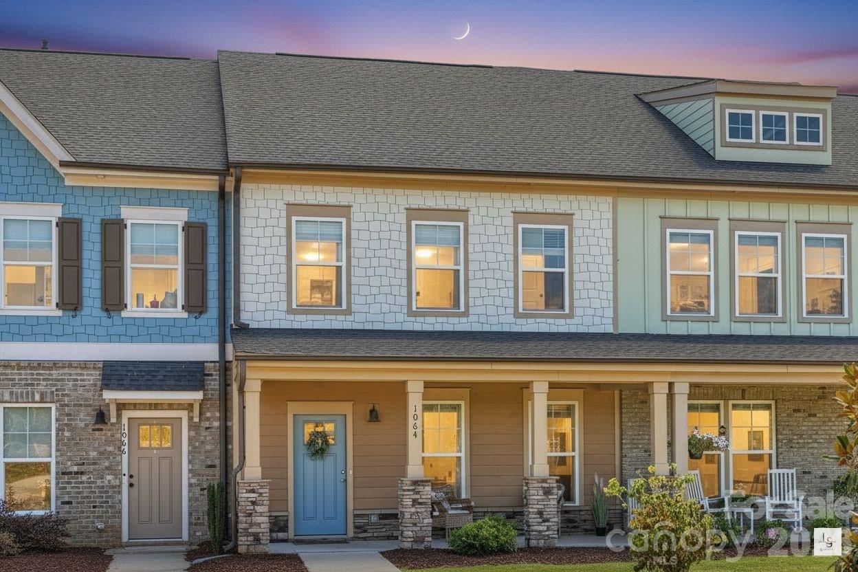 Welcome to this Beautiful, Open 2 BR, 2.5 Bath Townhome in the desirable Riverwalk Community.  This home features a welcoming Front Porch, Open Floor Plan with Drop Zone off of the Back entrance with Easy Access to the 1 Car Detached Garage and Additional Parking. Beautiful Open & Large Kitchen, Breakfast & Living Room.Great for Entertaining! Upstairs Features Laundry, the Primary Suite and an additional Bedroom with Full Bathroom.  This home is move in Ready and offers an easy lifestyle with plenty of neighborhood amenities; Pool, Walking Trails, Shopping, Playground, Club House and Restaurants walking distance.
