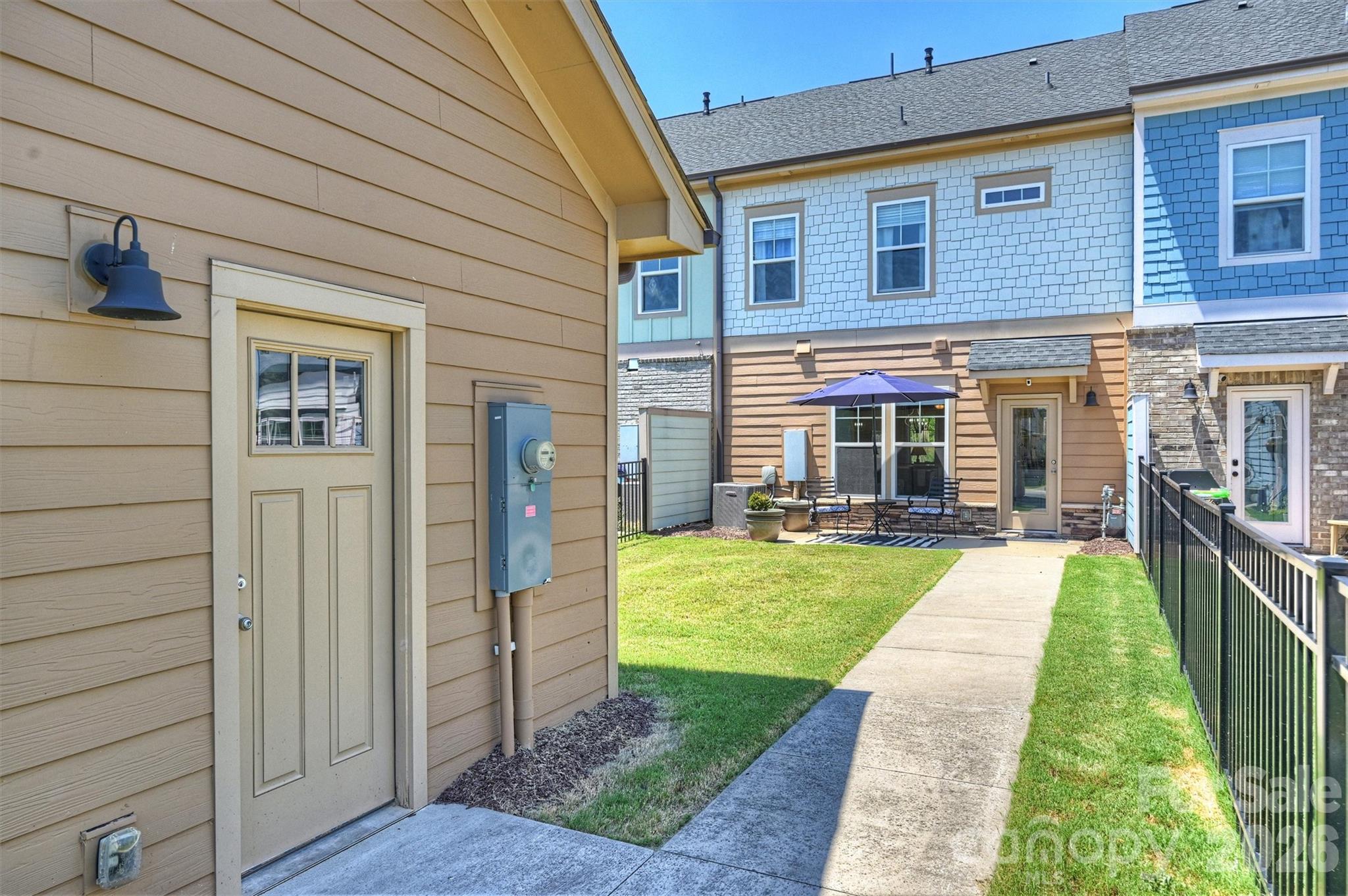 Riverwalk - Residential