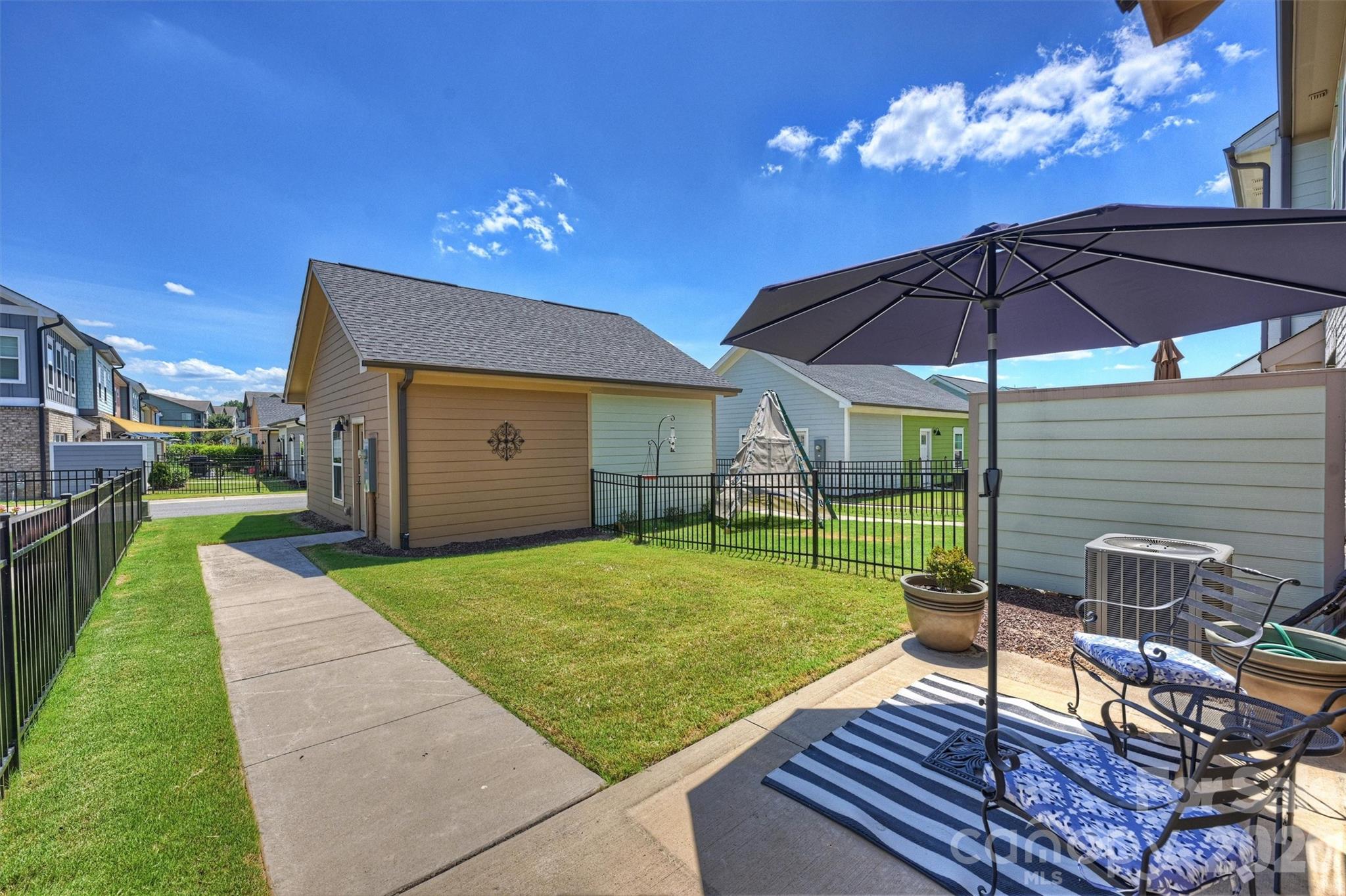 Riverwalk - Residential