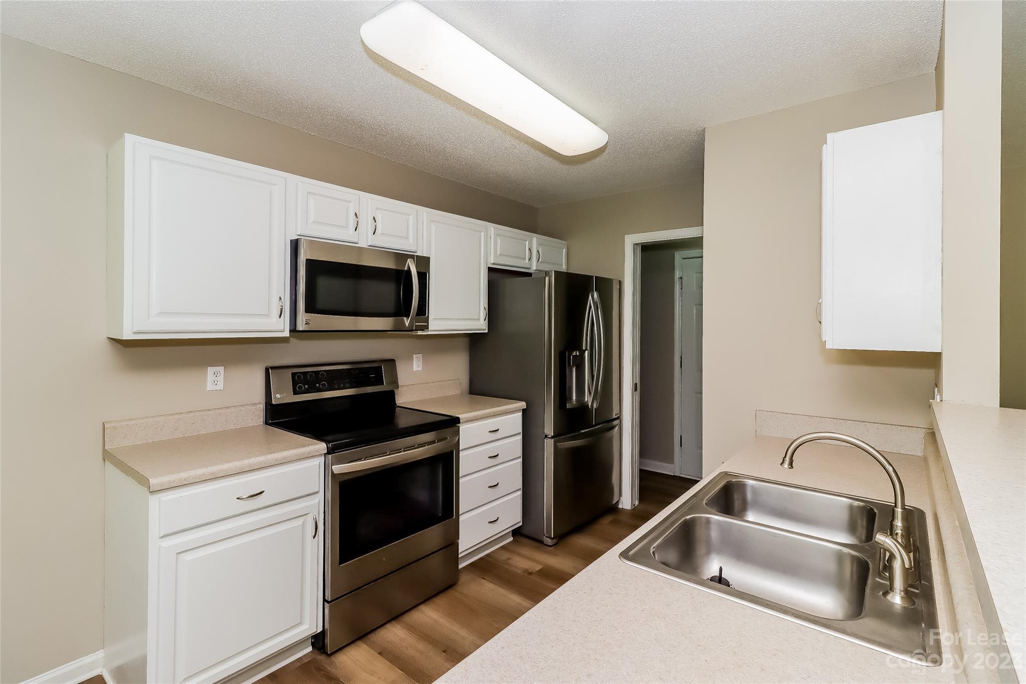 Unknown - Residential Lease