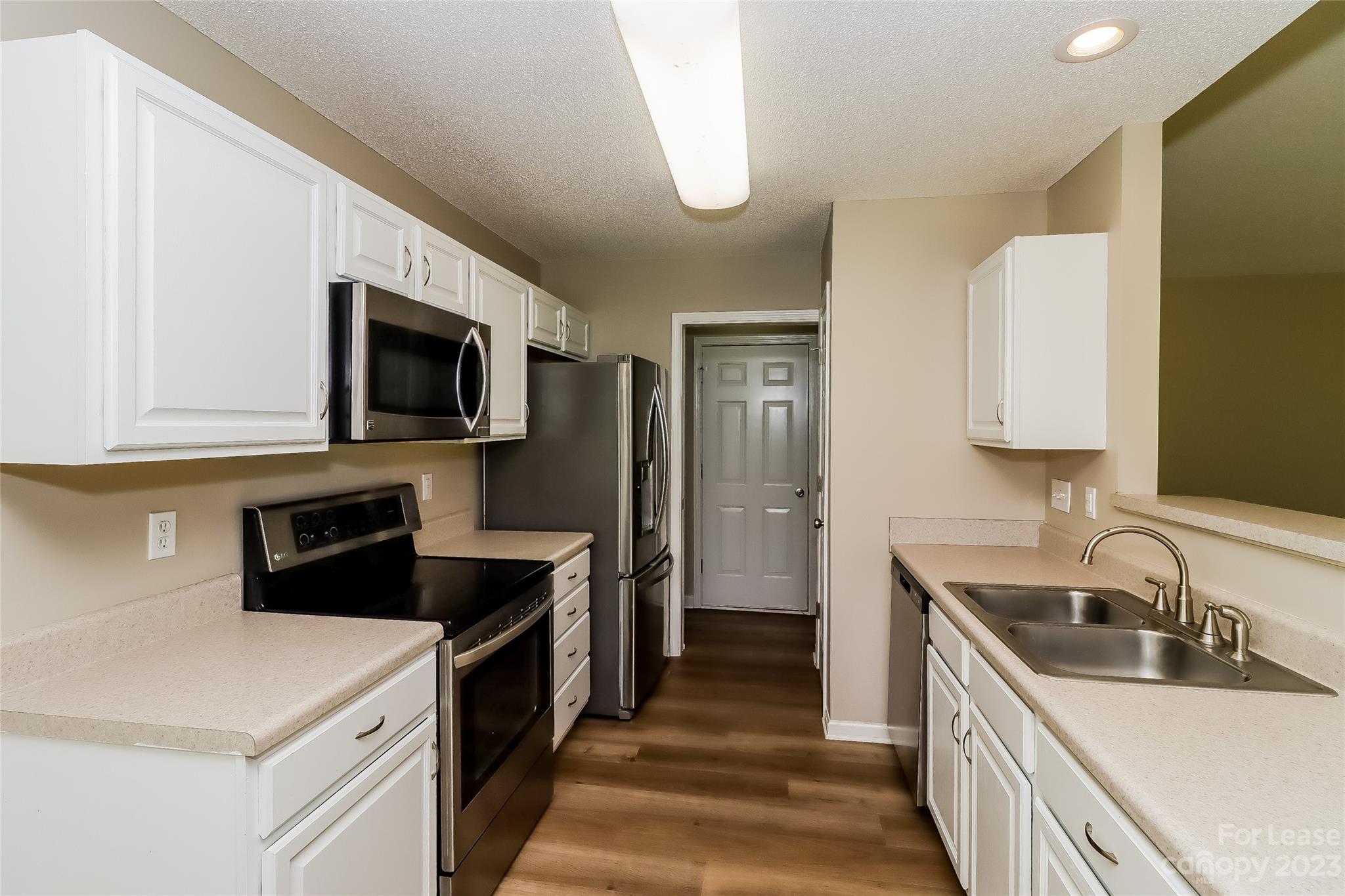 Unknown - Residential Lease