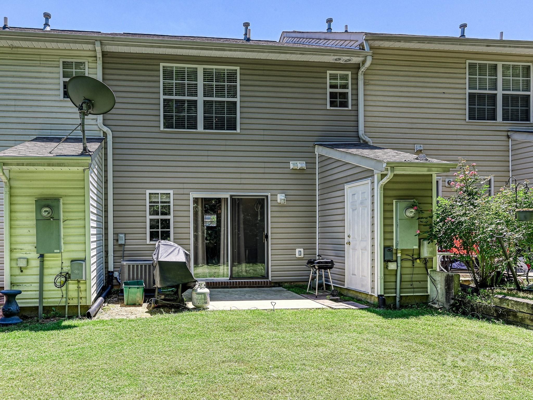Windsor Trace - Residential