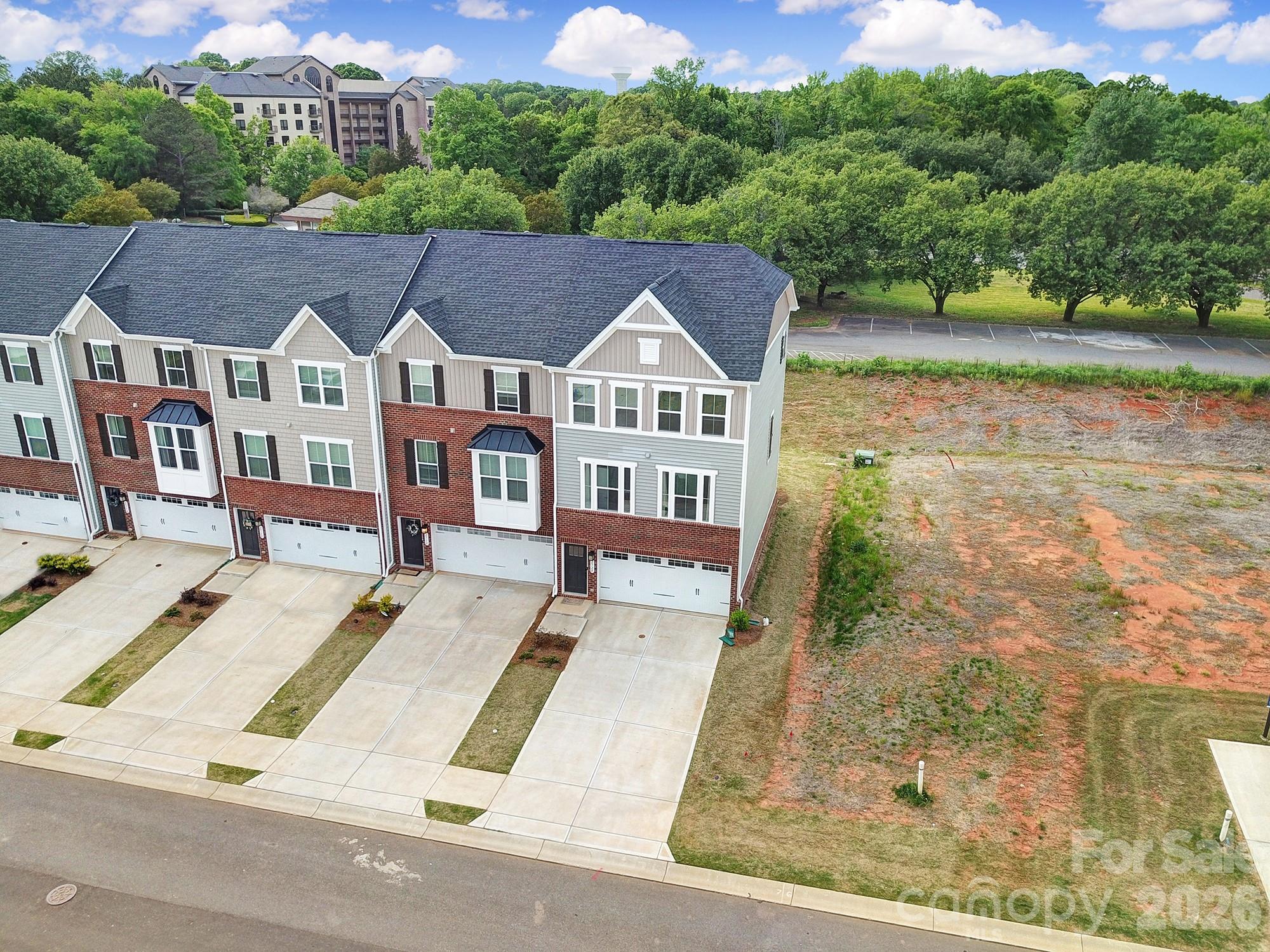 Grantham Place - Residential