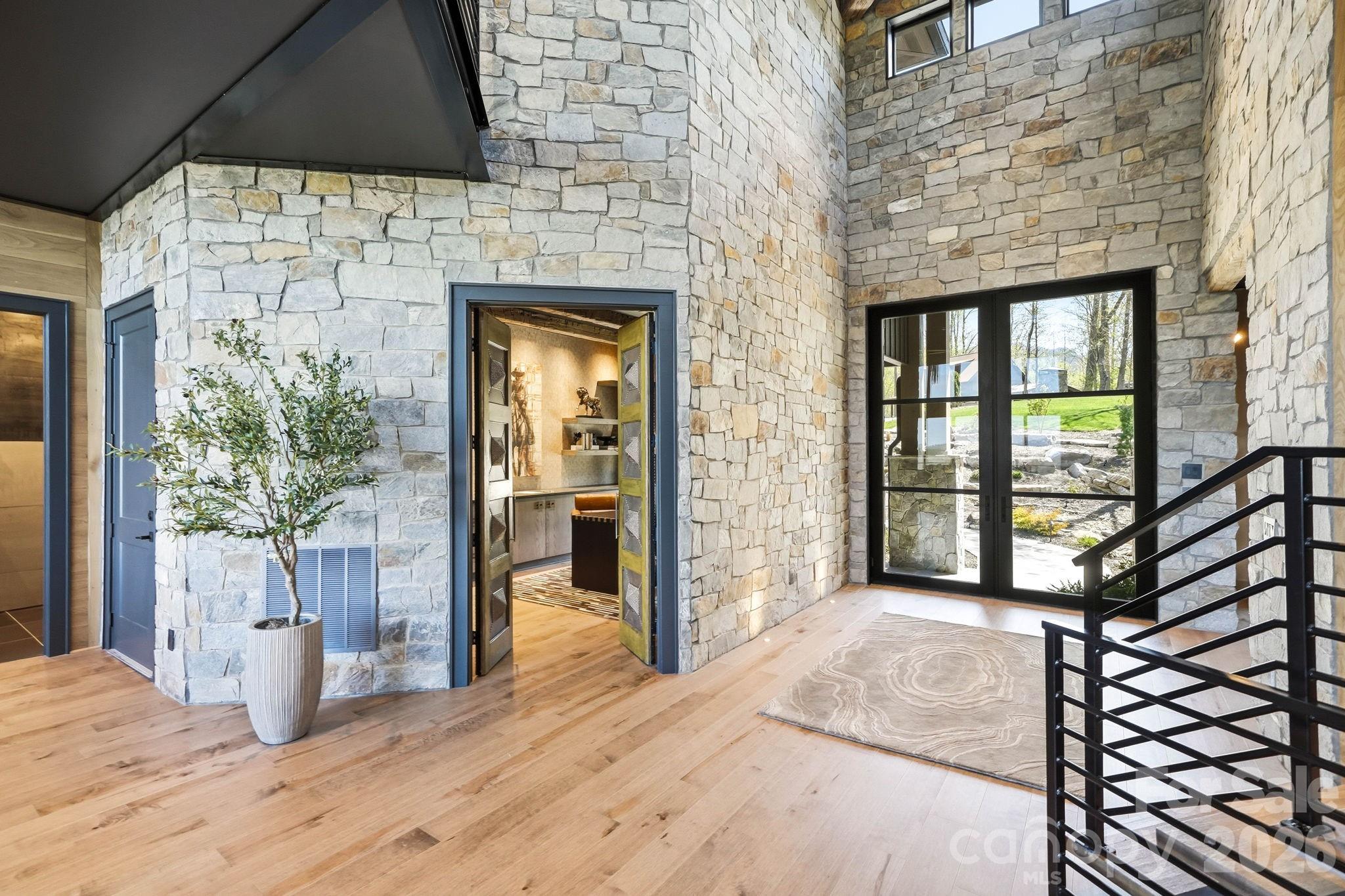 The Lodges at Eagles Nest - Residential