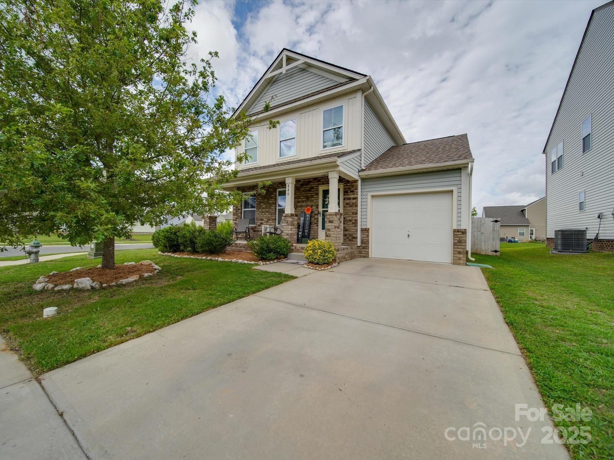 FULLY RESTORED HOME with SOLAR PANELS!!! This 3 bed 3 bath home sits perfectly on the corner lot in a great Rock Hill neighborhood just minutes from downtown! Recently restored roof, siding, windows, HVAC, solar panels, and fence has this 2017 home looking and feeling brand new. The community features a dog park, playground, and trails. Enter your own open floor plan, perfect for entertaining in both the kitchen and living spaces. Schedule your showing today!