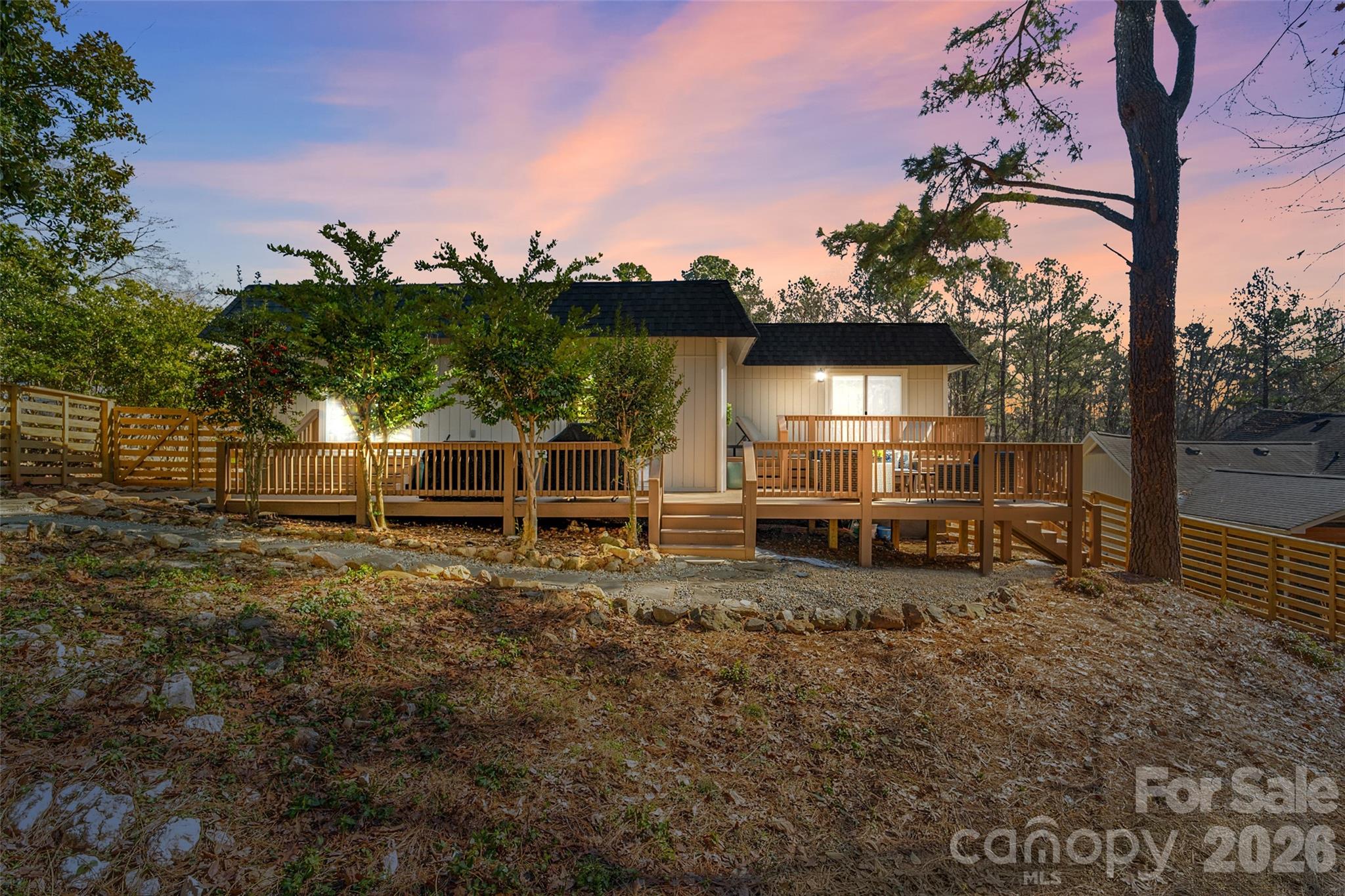 Tega Cay - Residential