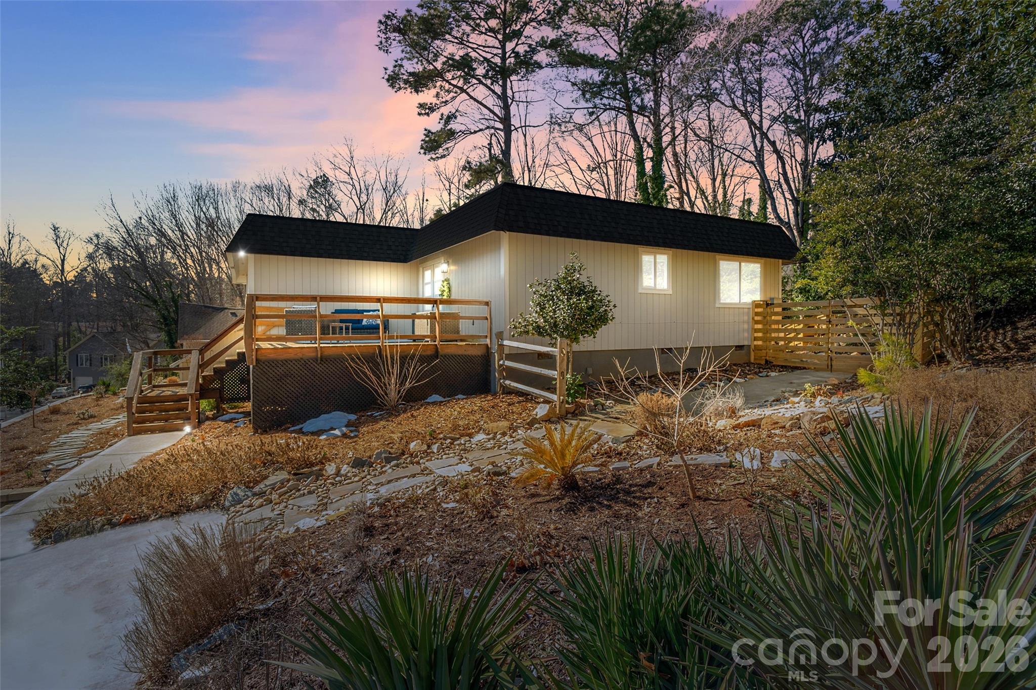Tega Cay - Residential